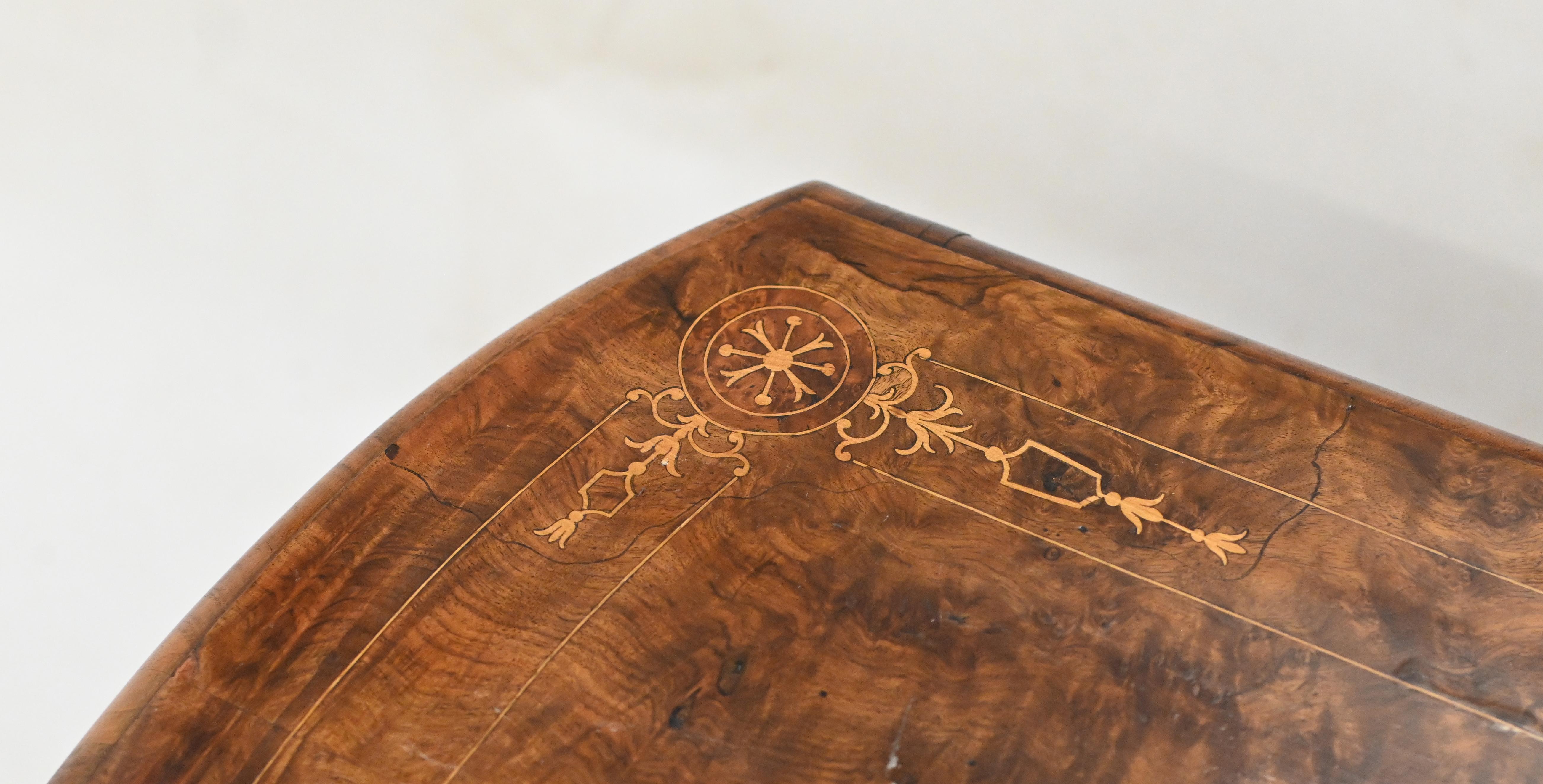 Viktorianischer Spieltisch aus antikem Wurzelnussholz, 1880, Kartentisch (Walnuss) im Angebot