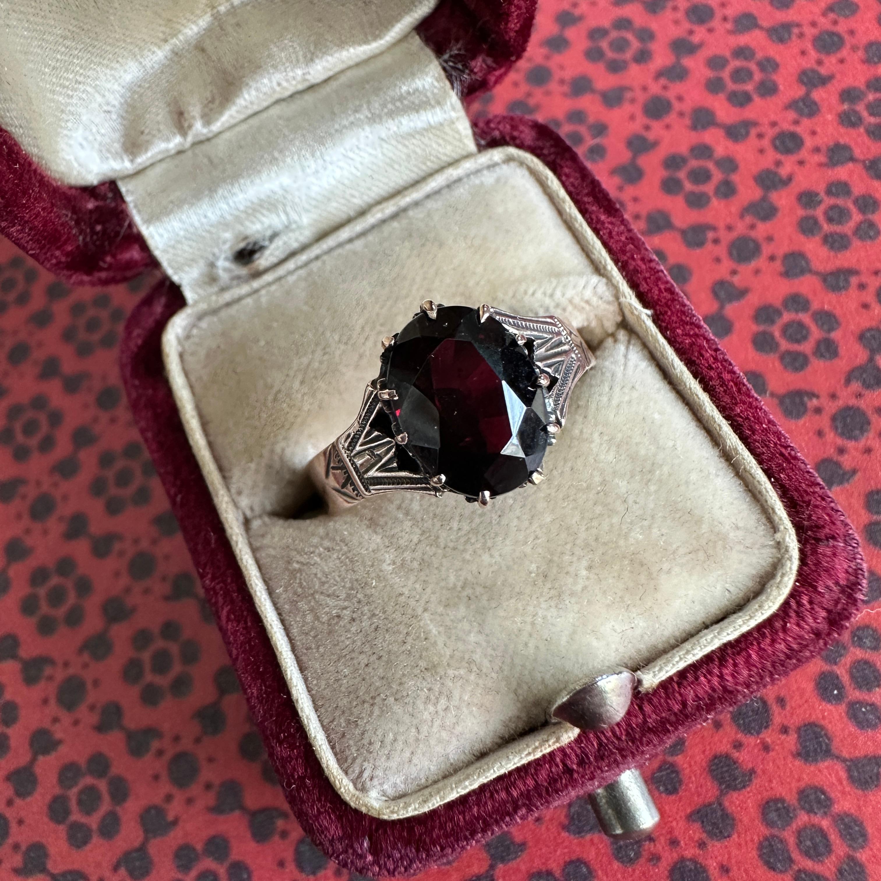 Victorian Garnet 14K Rose Gold Ring For Sale 2