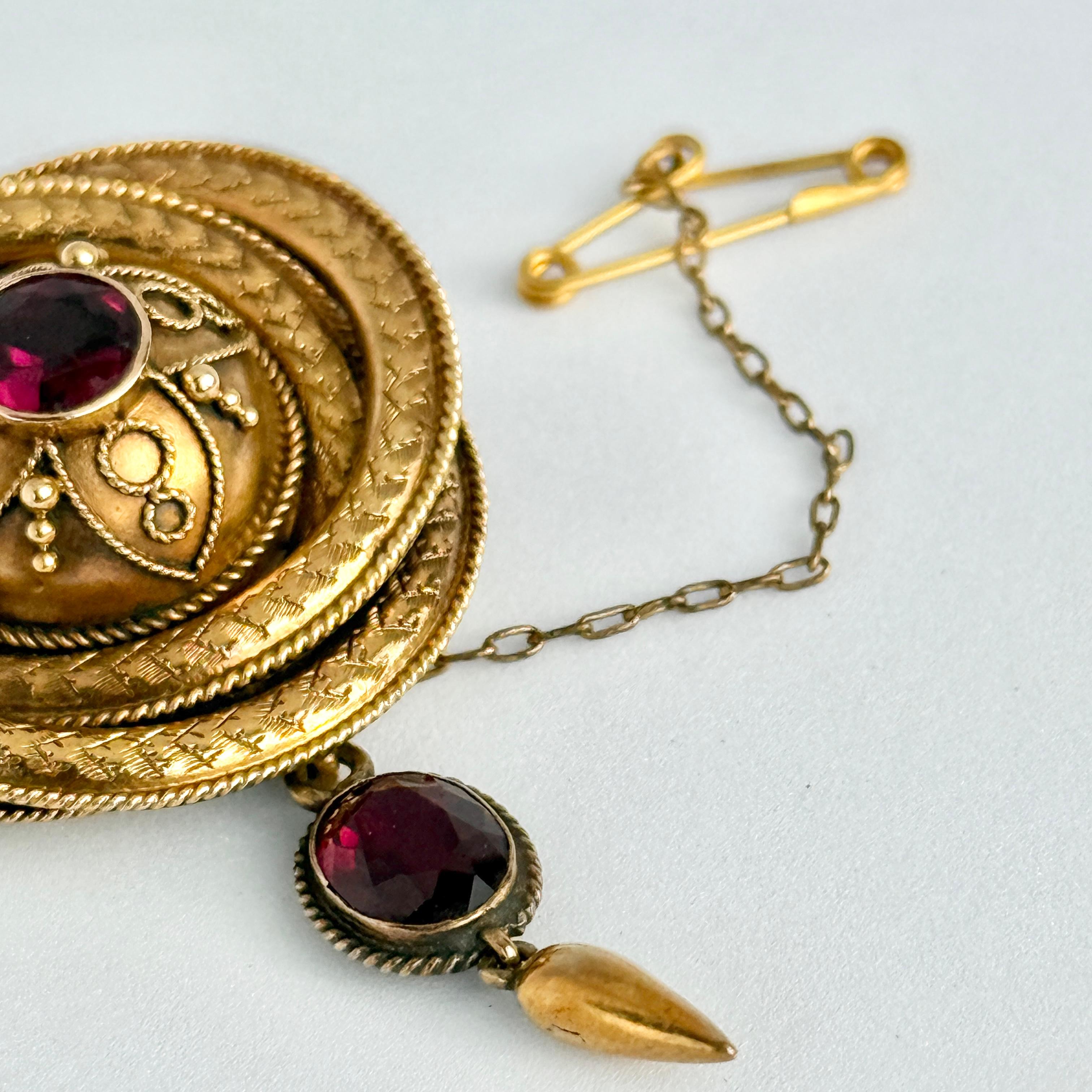 Broche victoriano de granate y oro de 18 quilates Corte redondo en venta