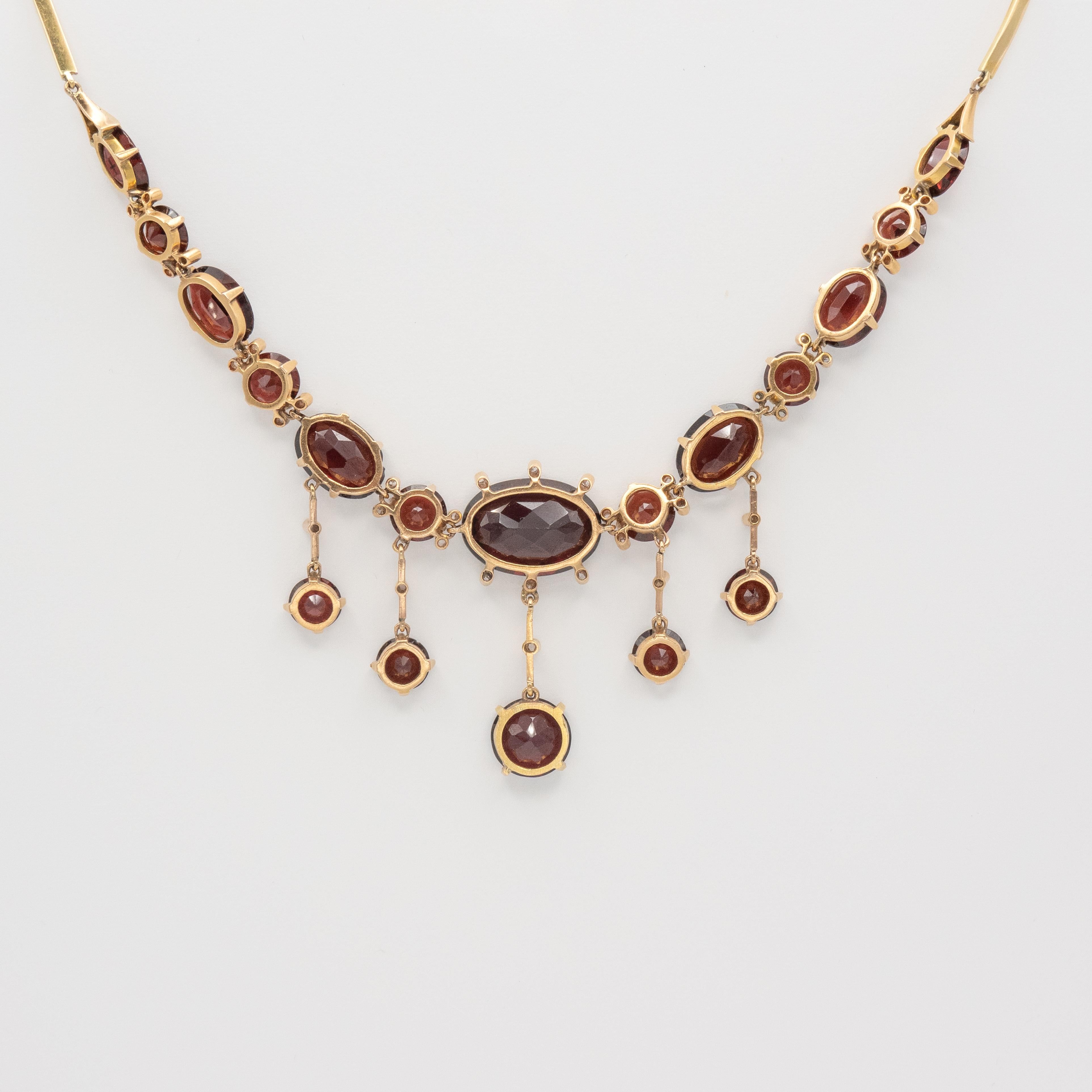 Collana vittoriana con granato e diamanti in oro 14K in vendita 5