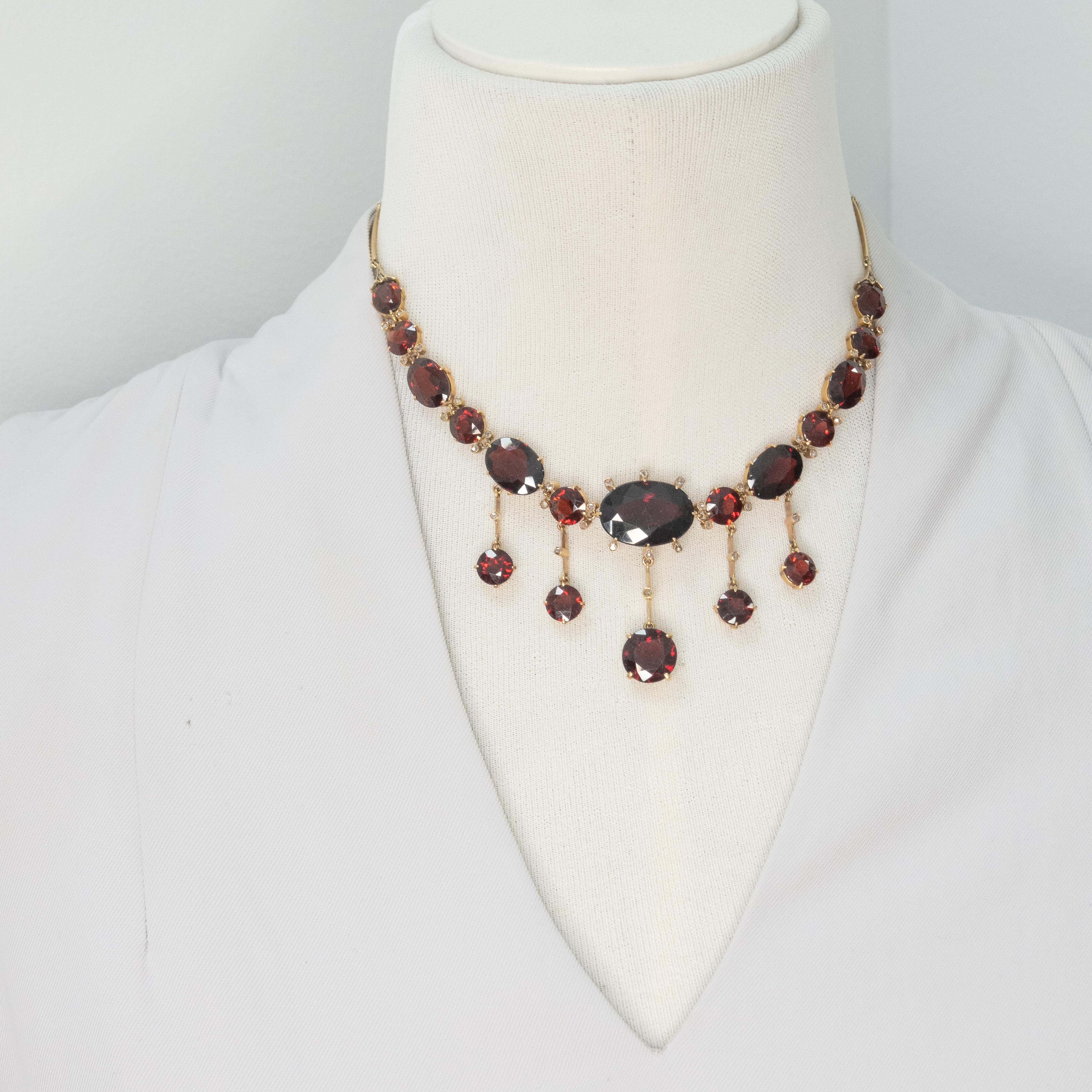 Collana vittoriana con granato e diamanti in oro 14K in vendita 8