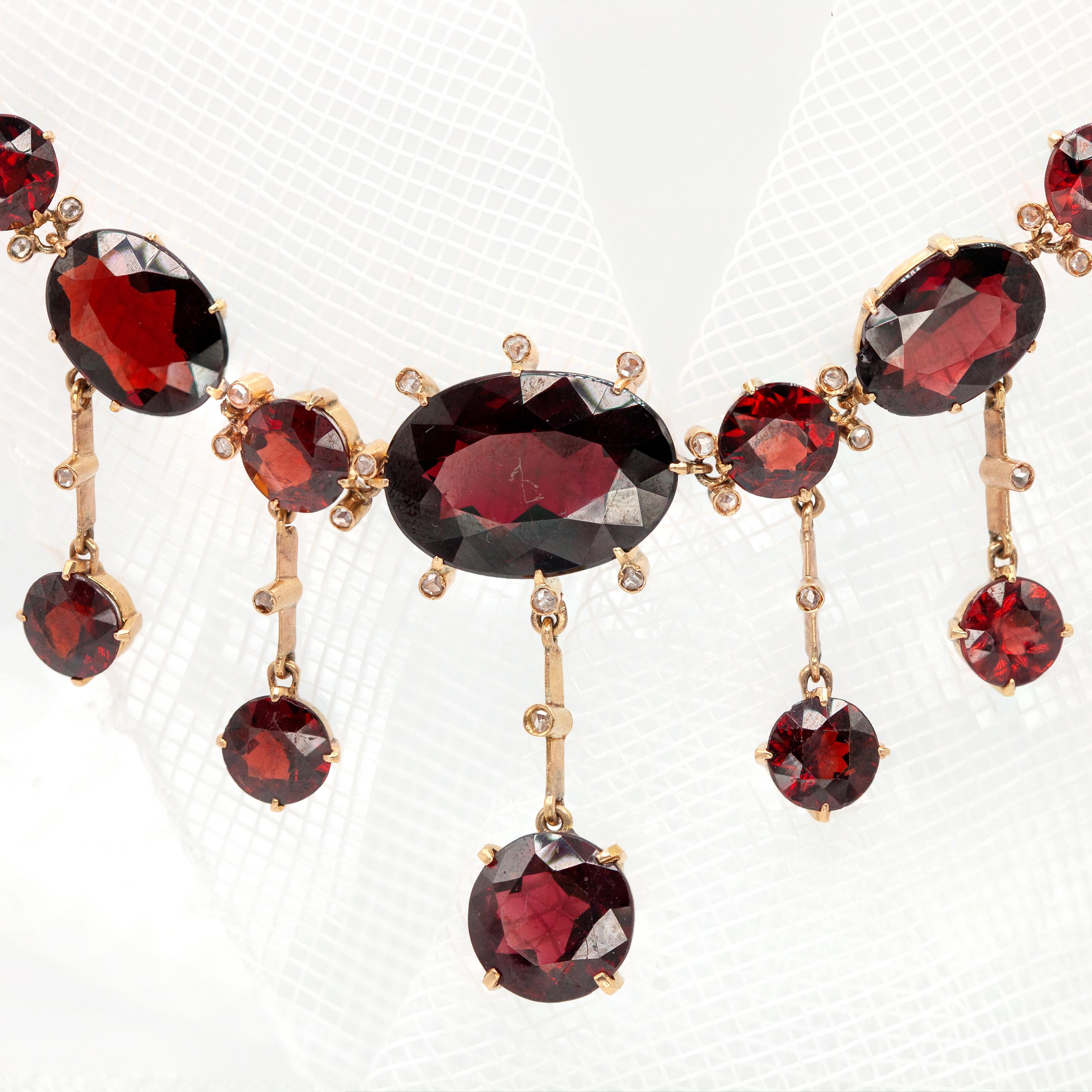 da uomo o donna Collana vittoriana con granato e diamanti in oro 14K in vendita