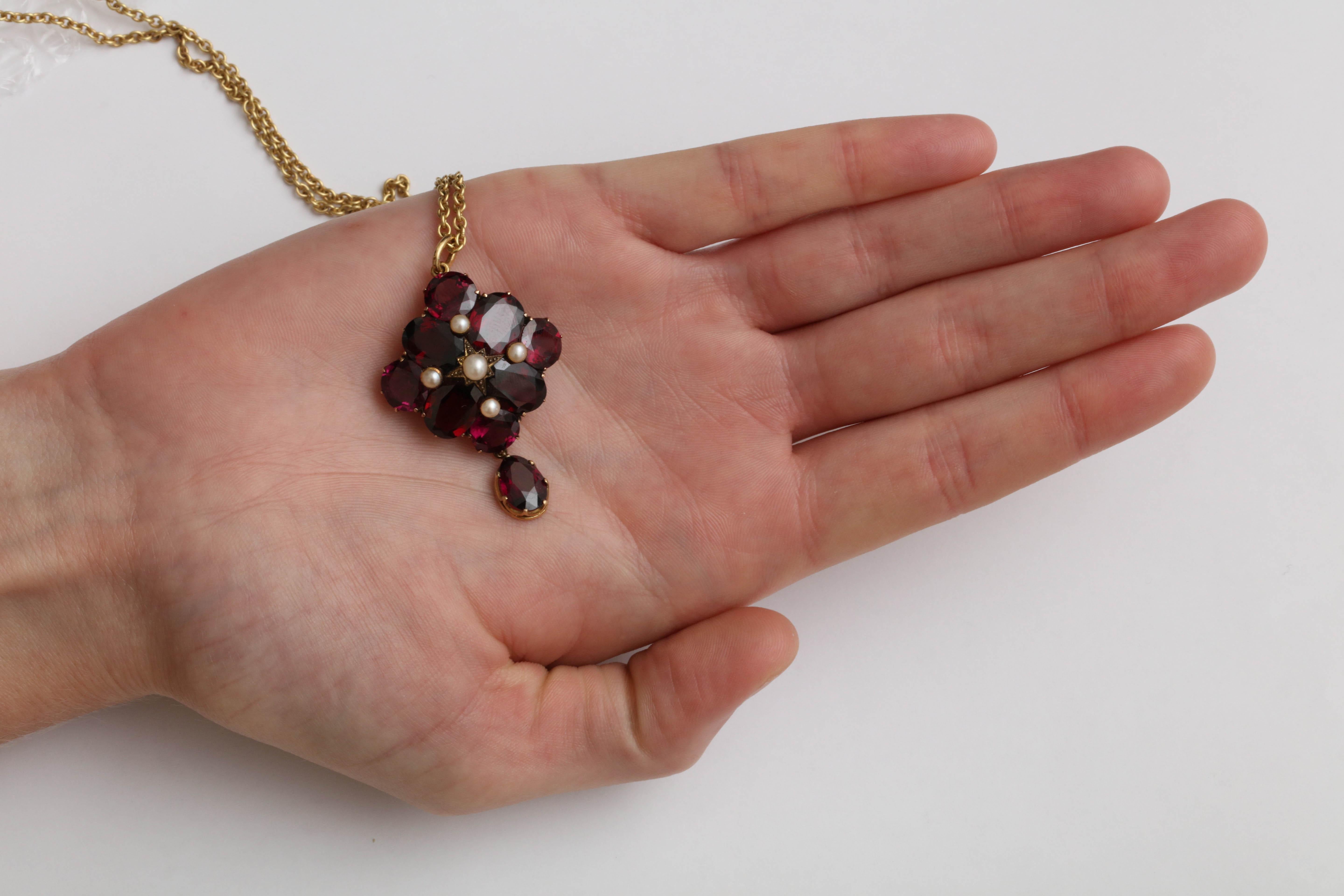Victorian Garnet and Pearl Pendant In Excellent Condition For Sale In New York, NY