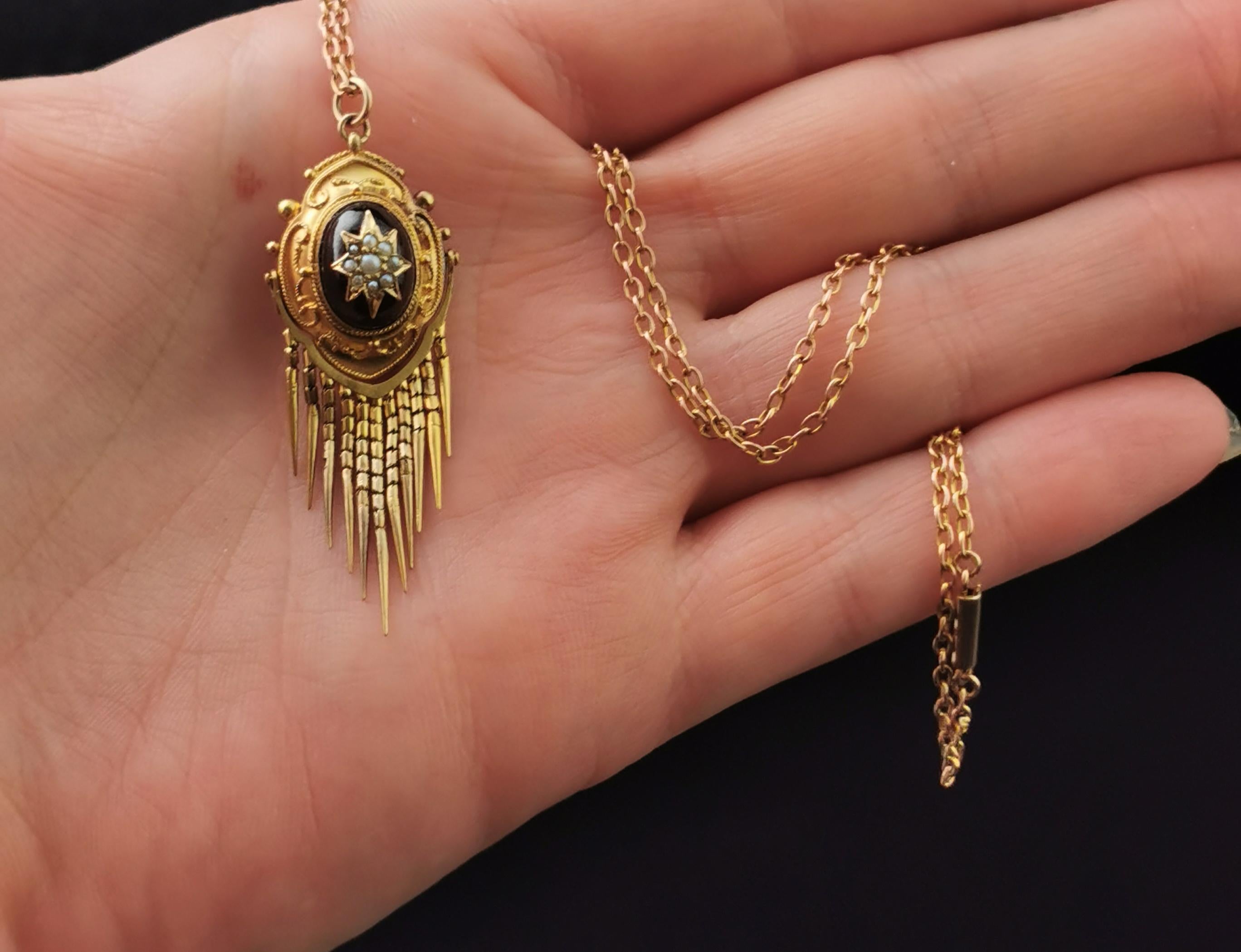 Victorian Garnet and Pearl Tassle Pendant, Necklace, 18 Karat Yellow Gold 9