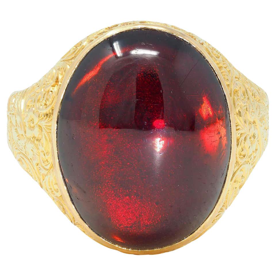 Vintage Garnet Cabochon and 9 Carat Gold Signet Ring For Sale at ...