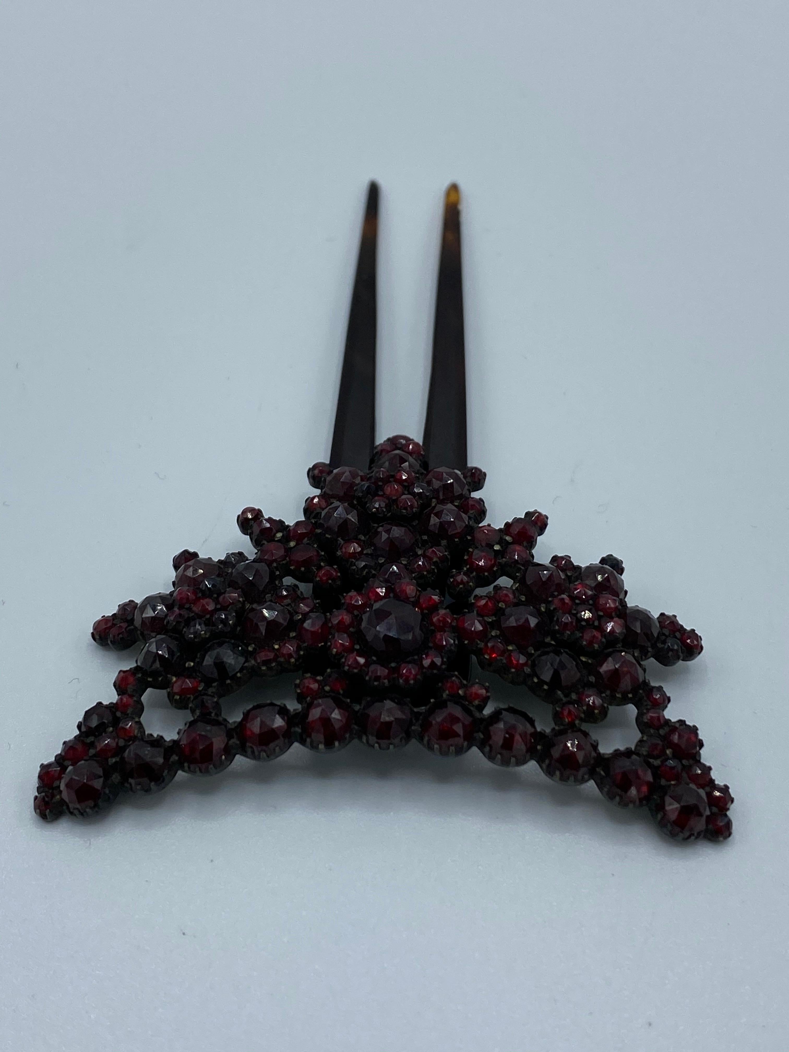 Victorian Garnet Hair Ornament In Excellent Condition In Beverly Hills, CA