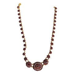 Collana vittoriana di perle di granato 17" Fiore di granati di Boemia Antique Belle Epoque