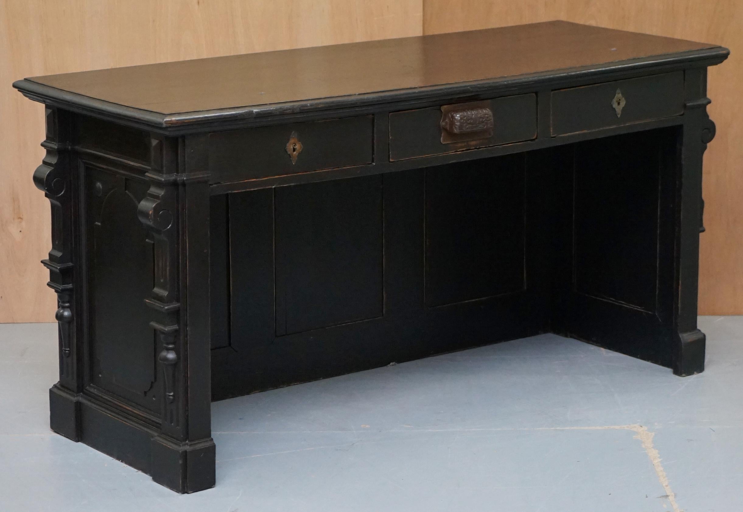 We are delighted to offer for sale this original early Victorian Ebonised black Haberdashery shop counter desk with complete shop counter Gendarm alarmed till drawer

A beautiful piece from a time long forgot in the world of Haberdashery and