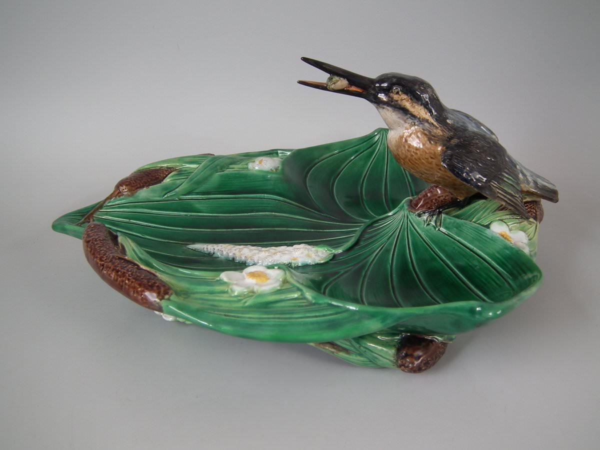 Late 19th Century Victorian George Jones Majolica Lily Dish with Kingfisher