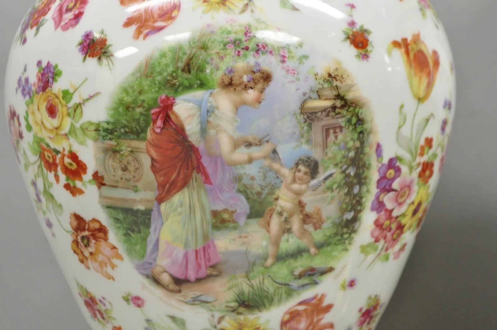 Vase Victorien en Porcelaine Allemande Meissen Porcelain attr. Paire de lampes de table françaises en vente 1
