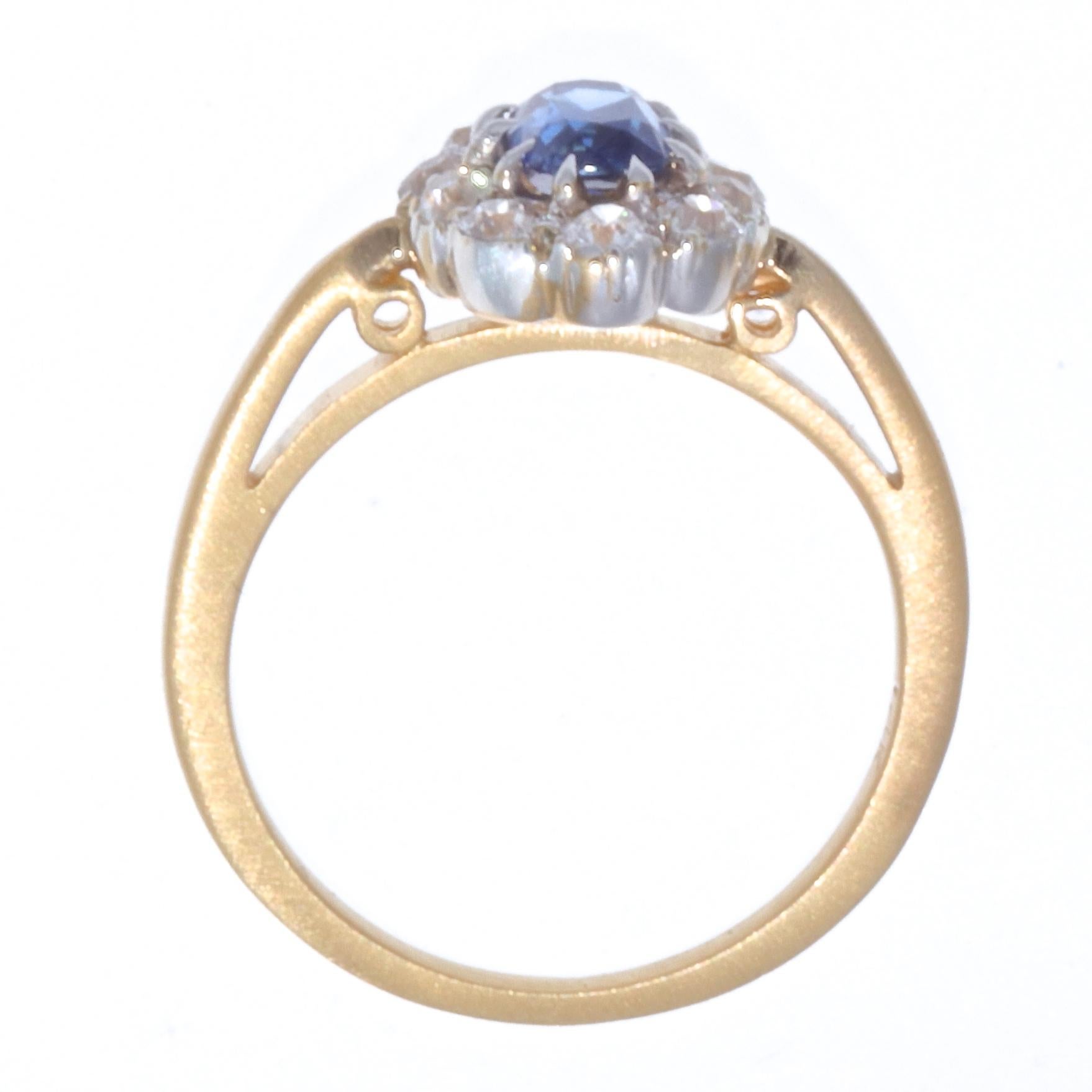 Victorian GIA 0.71 Carat Kashmir No Heat Sapphire Diamond 14 Karat Gold Ring In Good Condition In Beverly Hills, CA