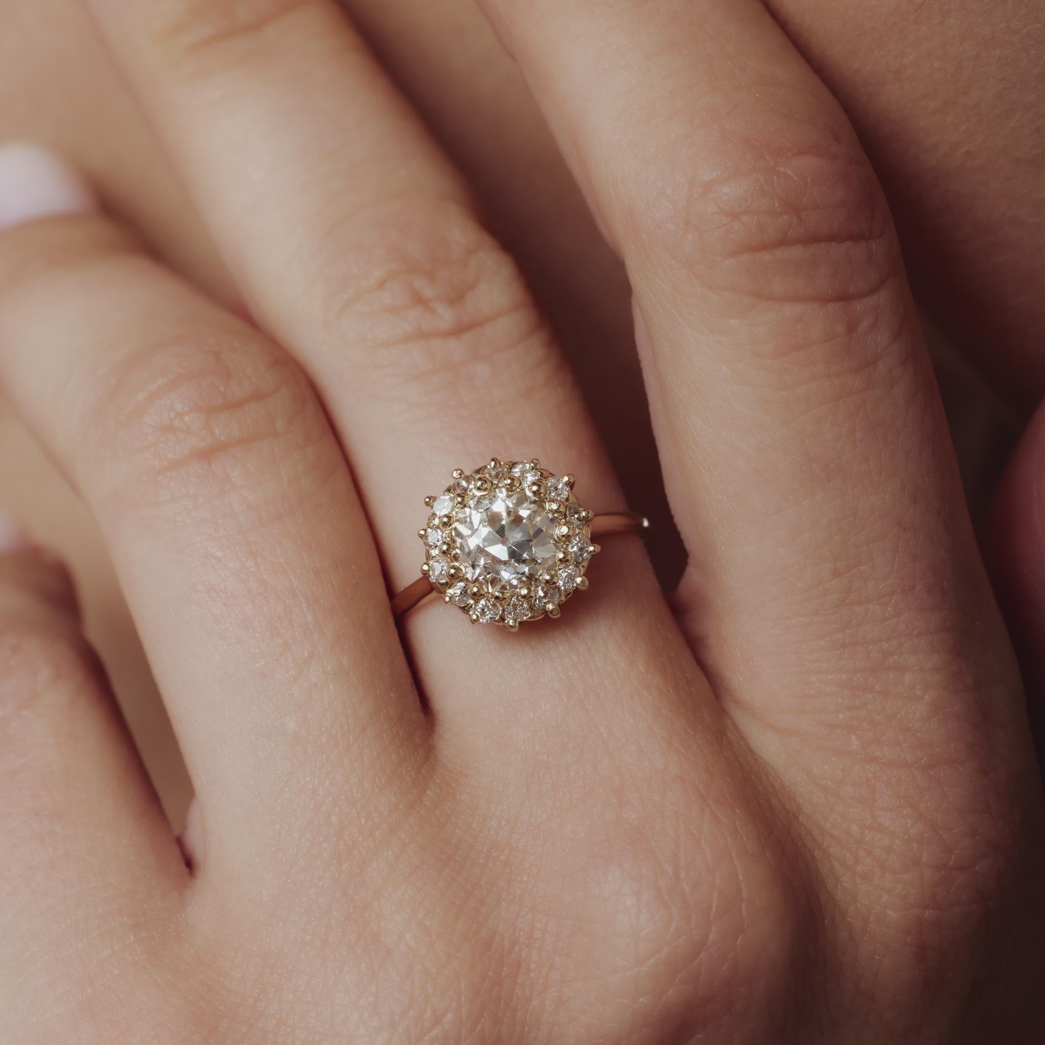 Bague victorienne GIA 1,64 carat diamant taille européenne ancienne 14k or jaune cluster Pour femmes en vente