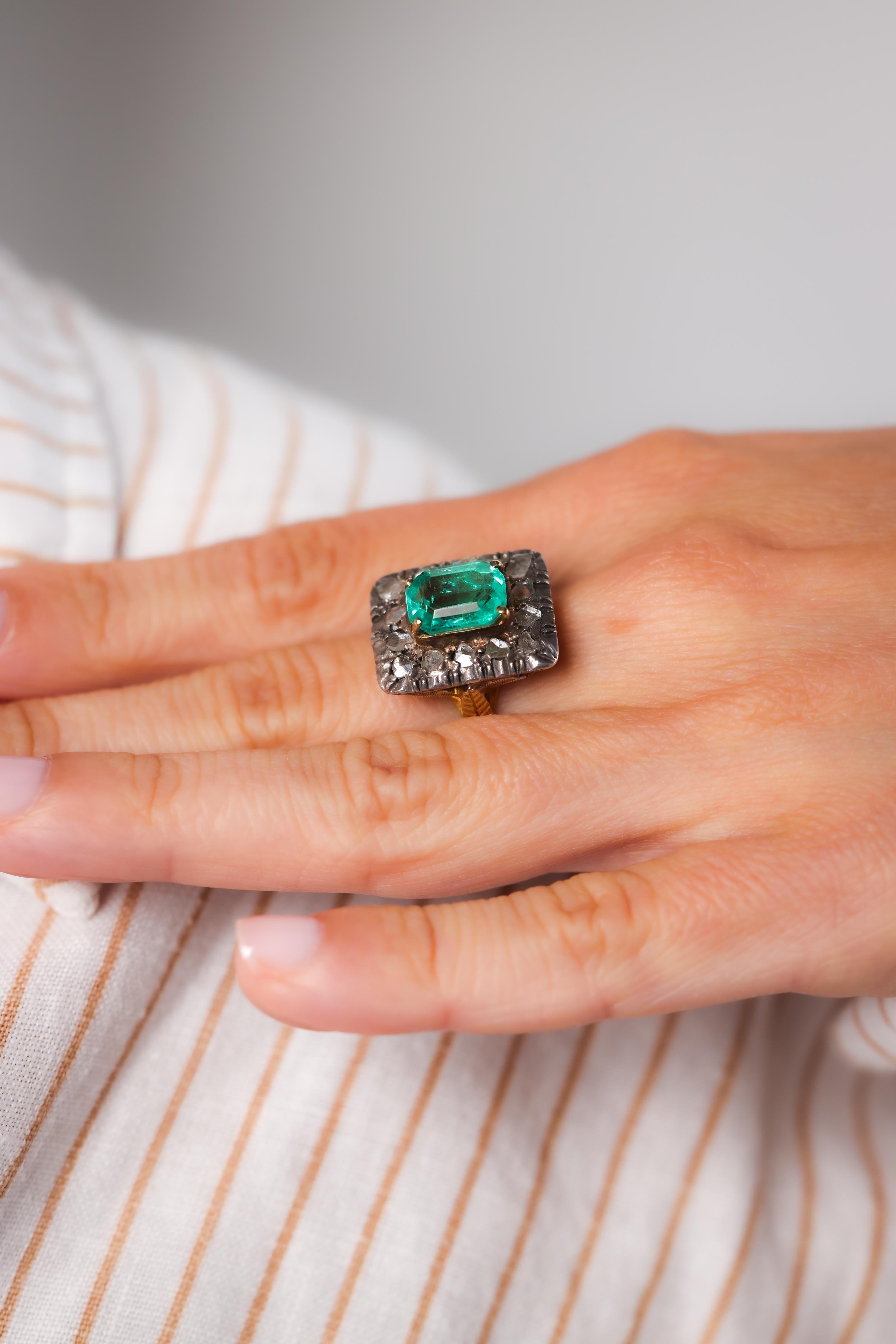 Victorian GIA 3 Carat Emerald Diamond 18K Yellow Gold Silver Square Ring In Excellent Condition For Sale In Beverly Hills, CA
