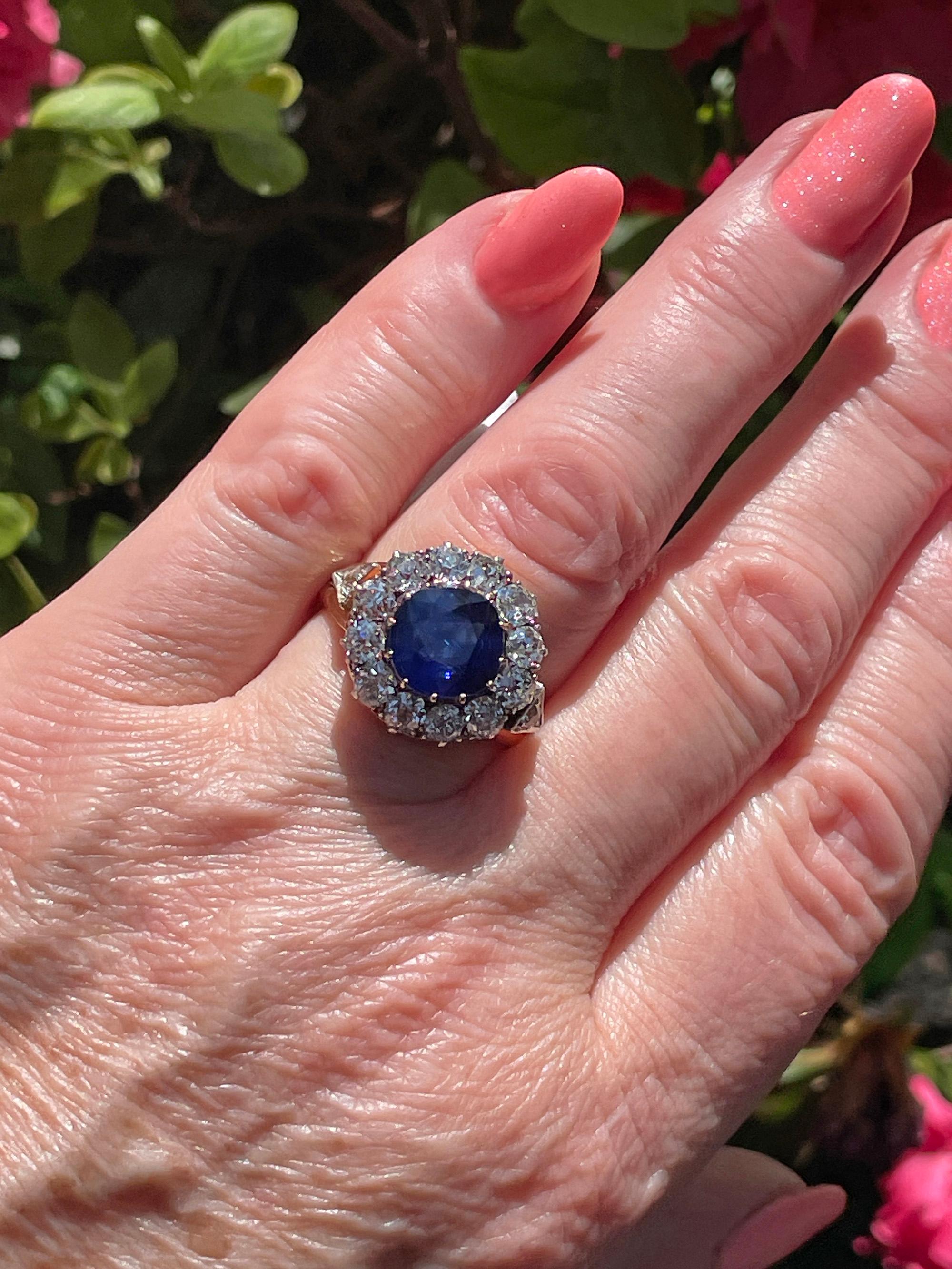 Victorian GIA 6.27ct No Heat Blue Sapphire Diamond Antique Cluster 18K Gold Ring For Sale 6
