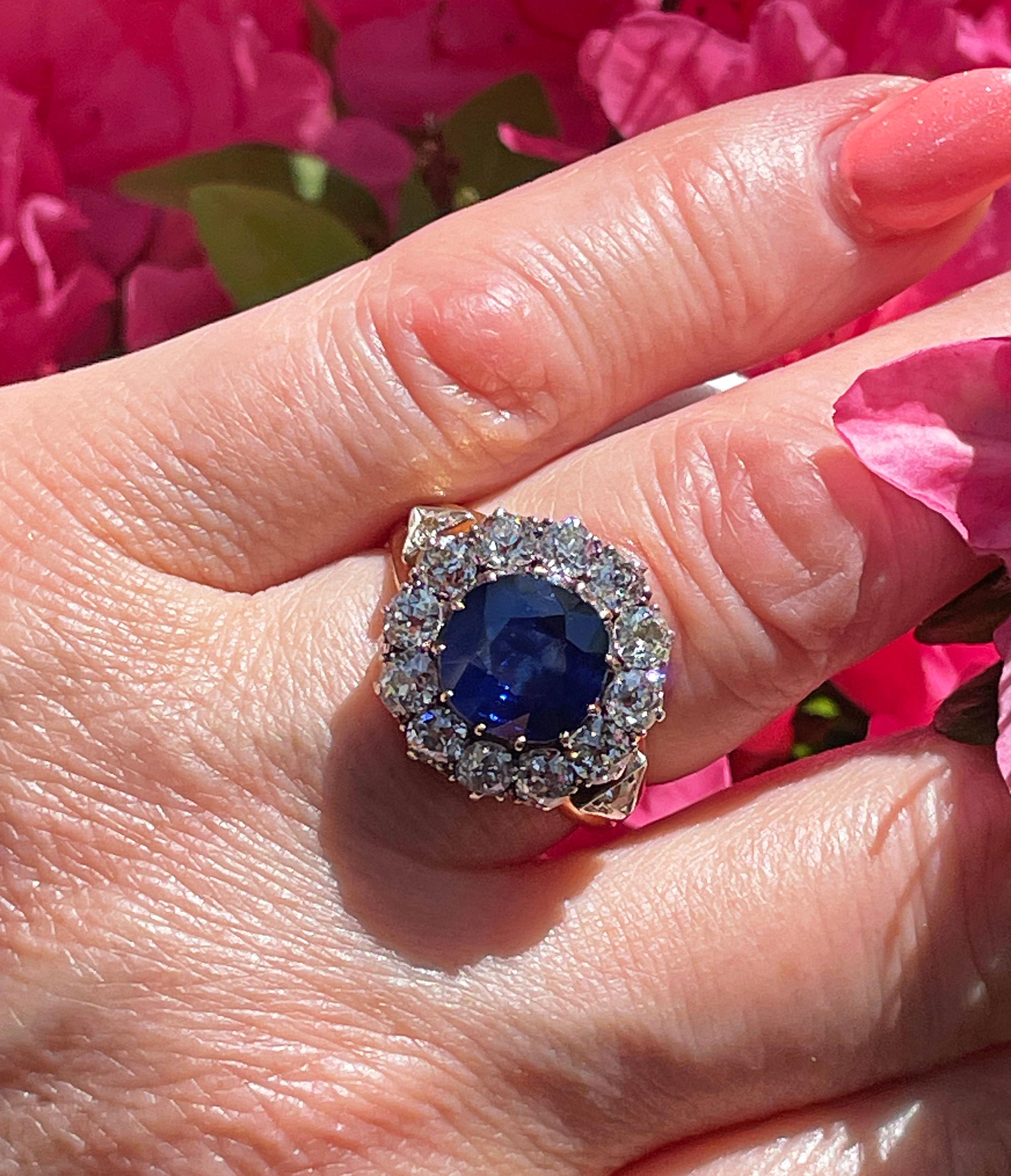 Victorian GIA 6.27ct No Heat Blue Sapphire Diamond Antique Cluster 18K Gold Ring For Sale 13