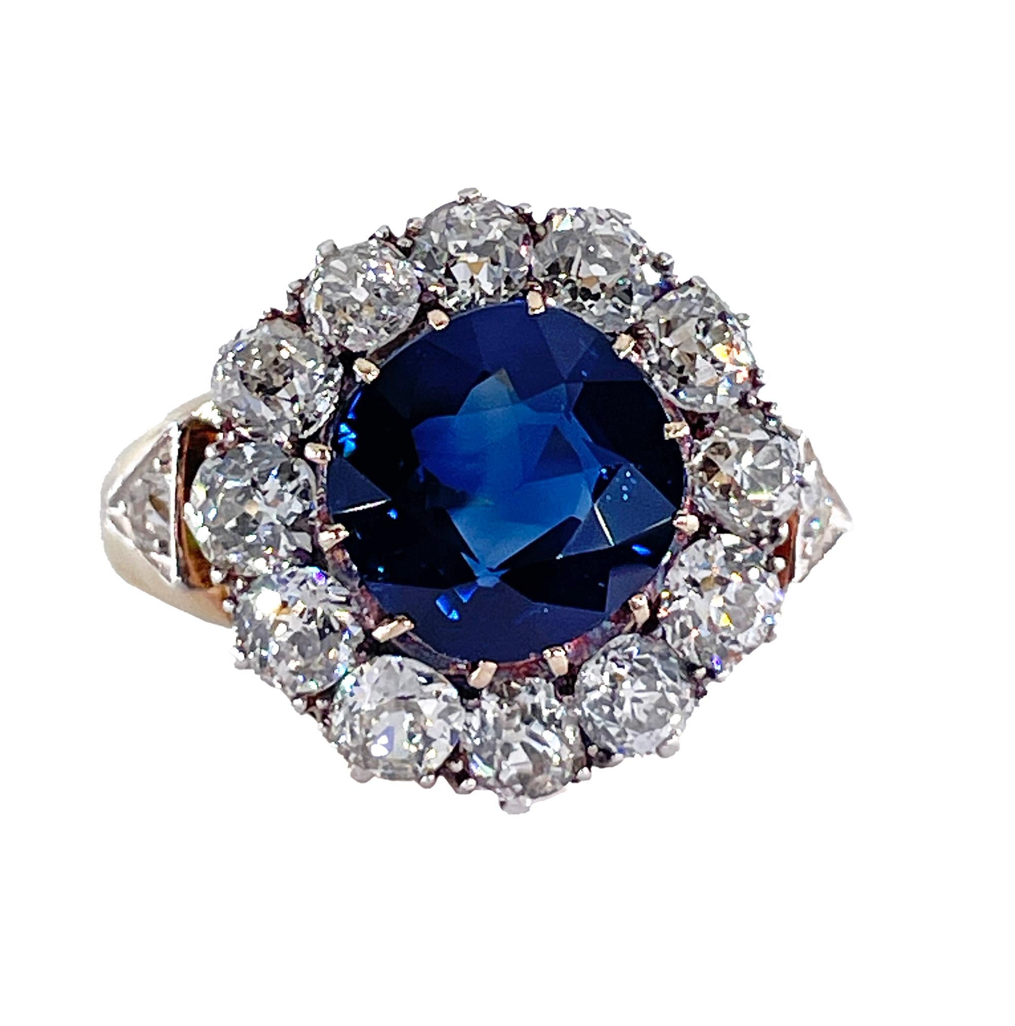Women's Victorian GIA 6.27ct No Heat Blue Sapphire Diamond Antique Cluster 18K Gold Ring For Sale