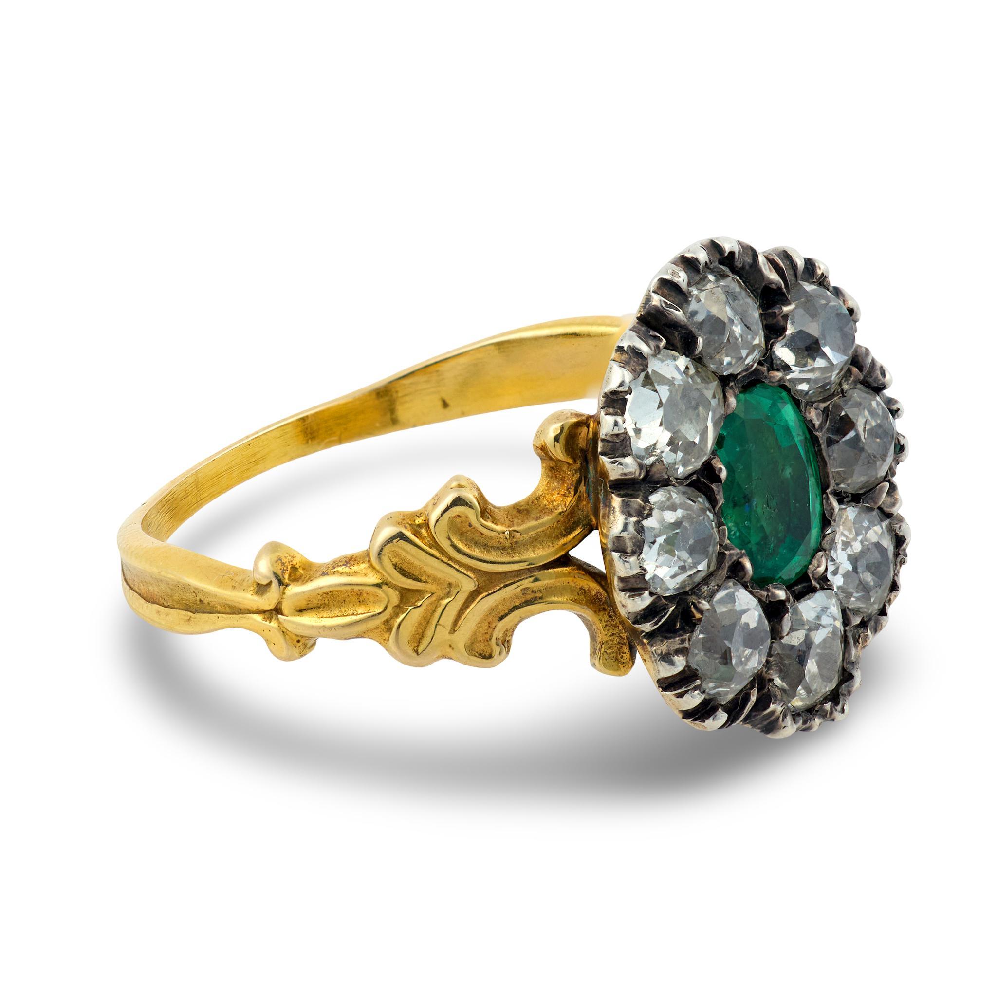 Victorian GIA emerald diamond 18k yellow gold silver cluster ring im Zustand „Gut“ im Angebot in Beverly Hills, CA