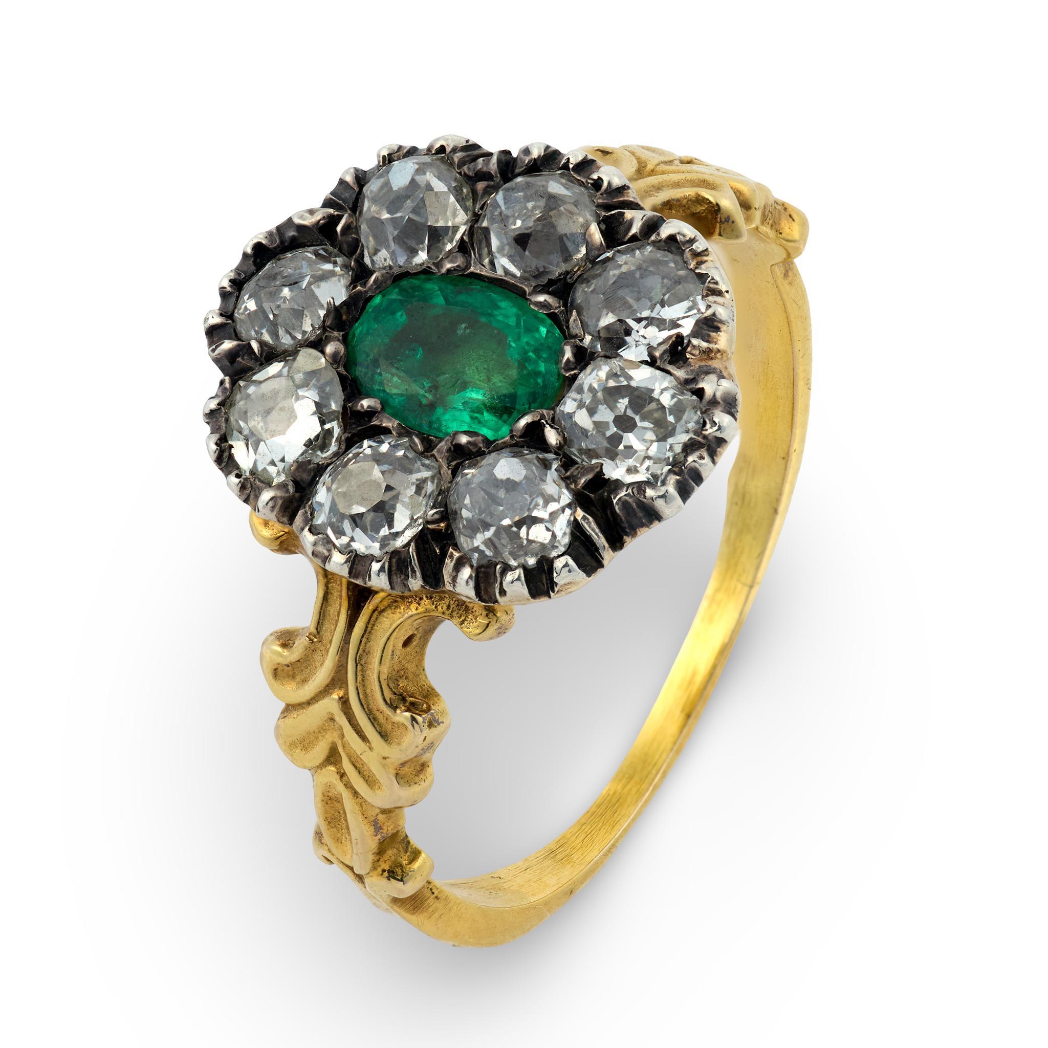 Victorian GIA emerald diamond 18k yellow gold silver cluster ring im Angebot 2