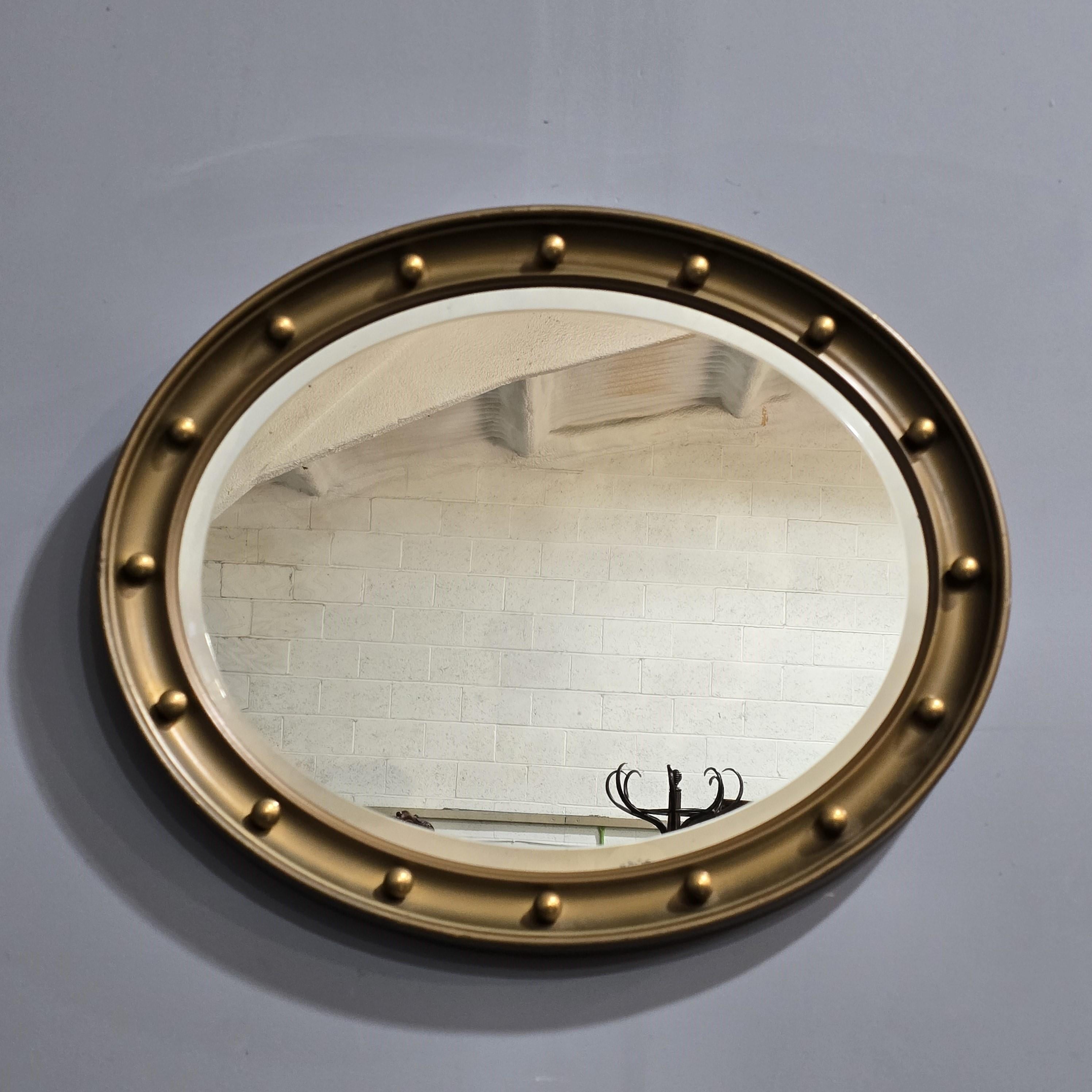 Victorian Gilt Mirror For Sale 1