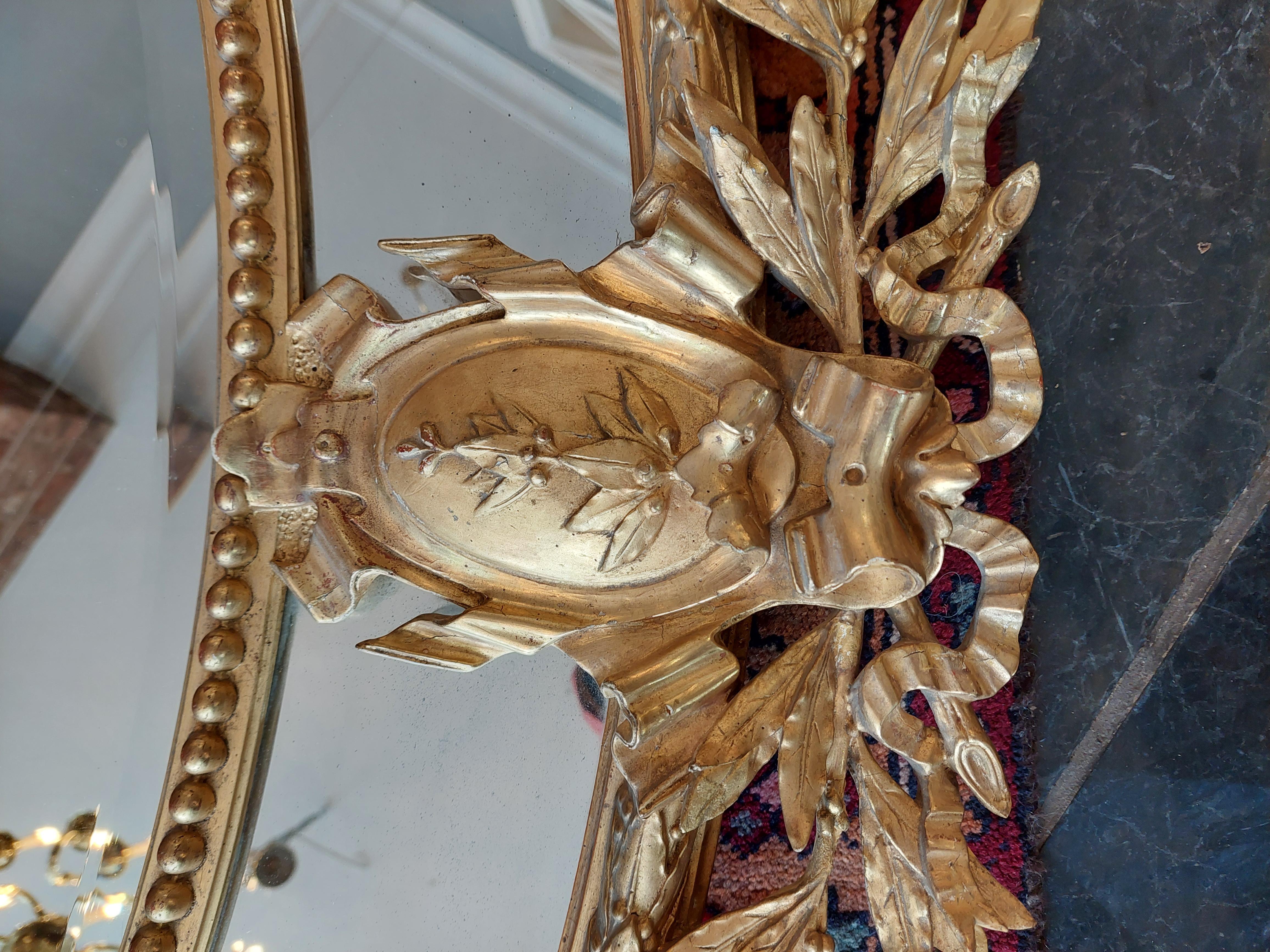 Victorian Giltwood and Gesso Oval Wall Mirror For Sale 4