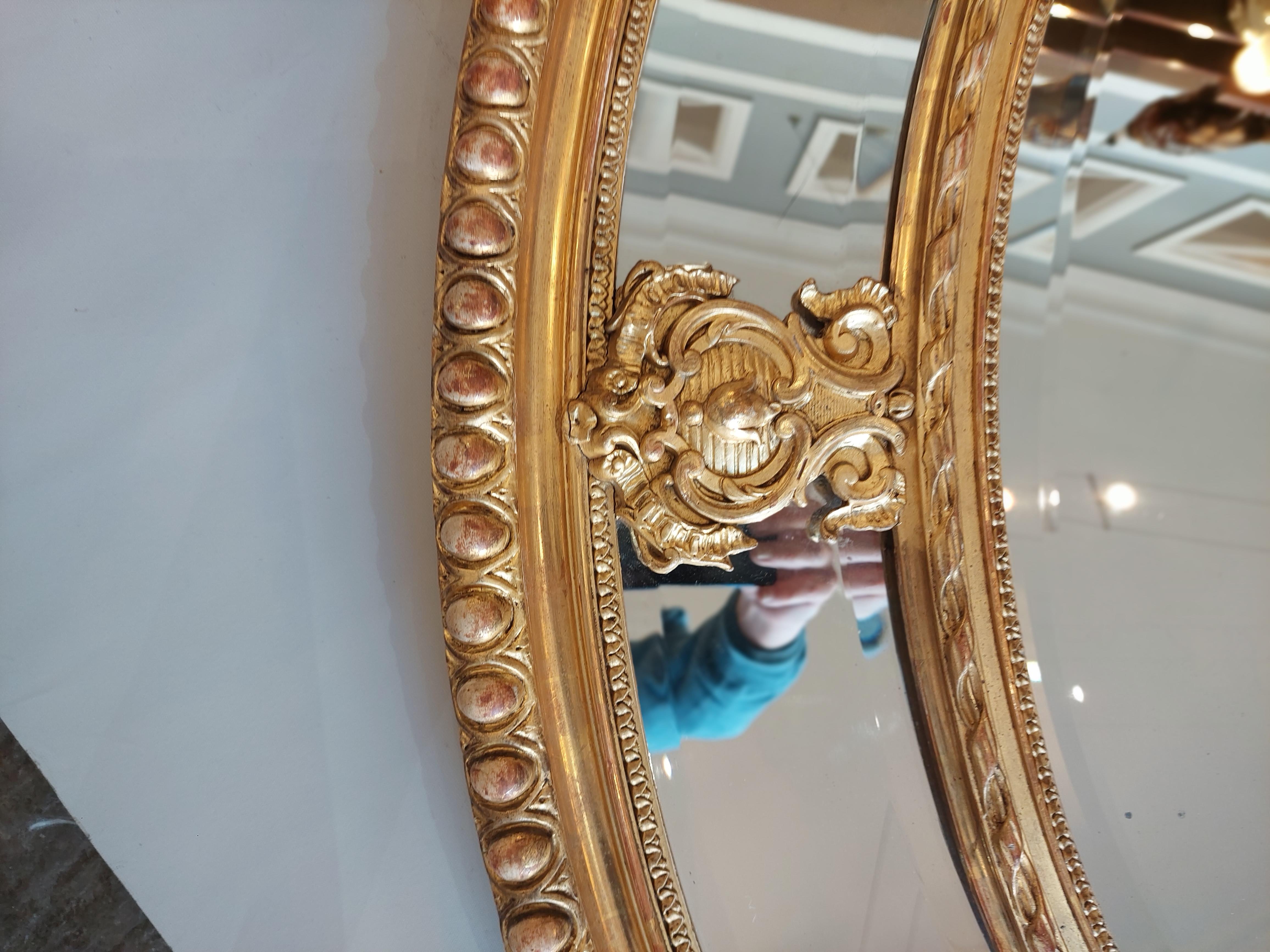 Victorian Giltwood and Gesso Wall Mirror In Good Condition In Altrincham, GB