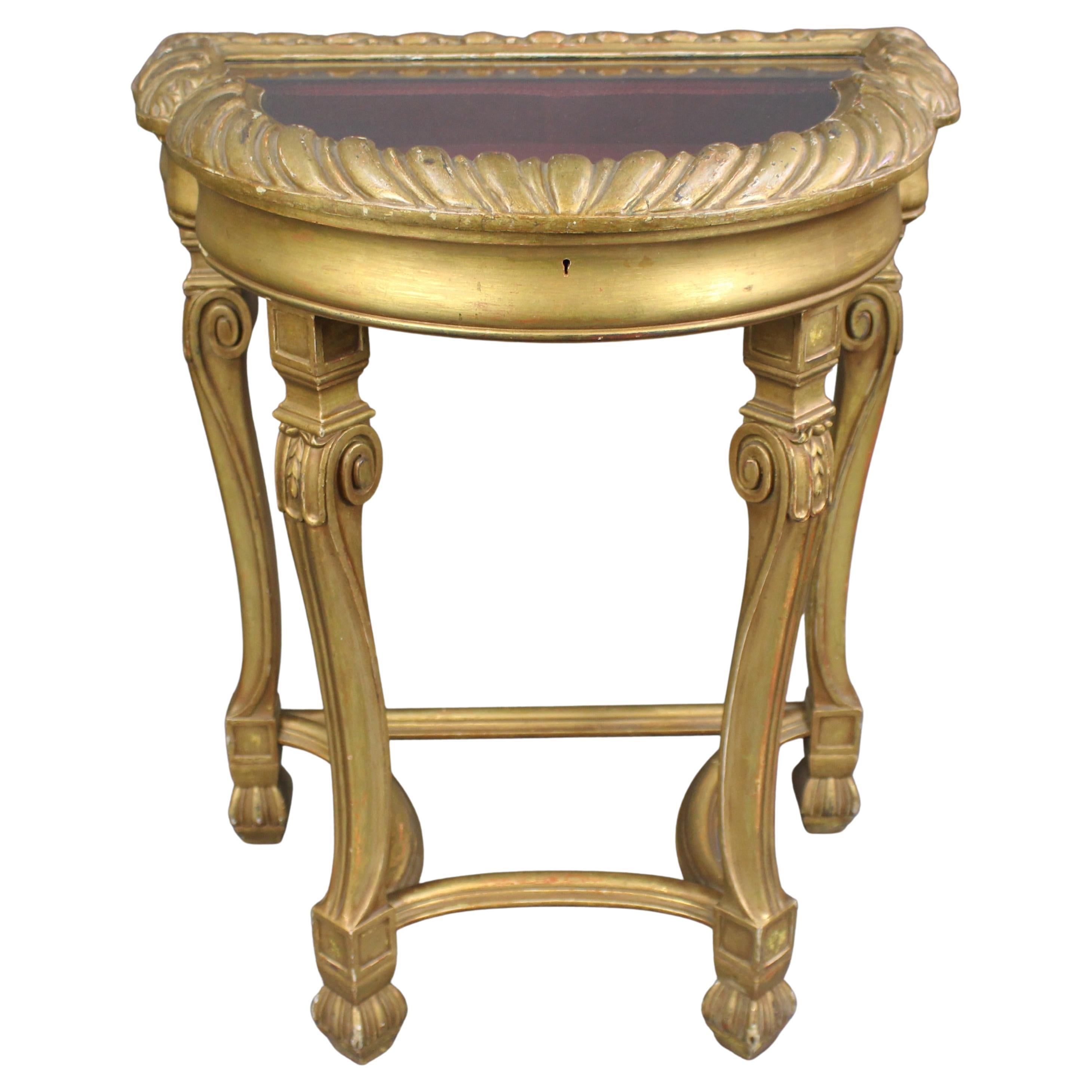 Table de présentation victorienne en bois doré Bijouterie en vente