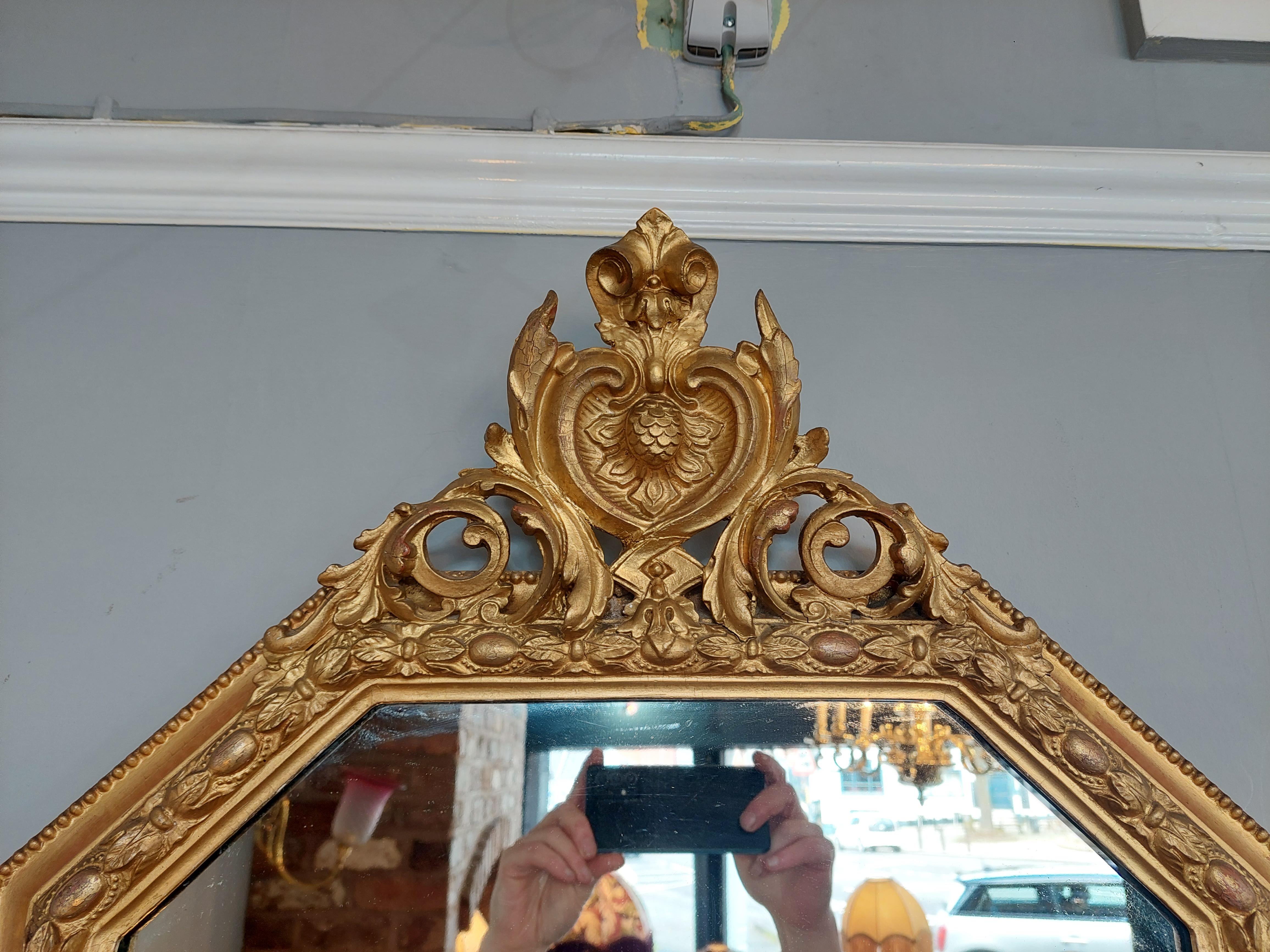 English Victorian Giltwood Console and Mirror For Sale