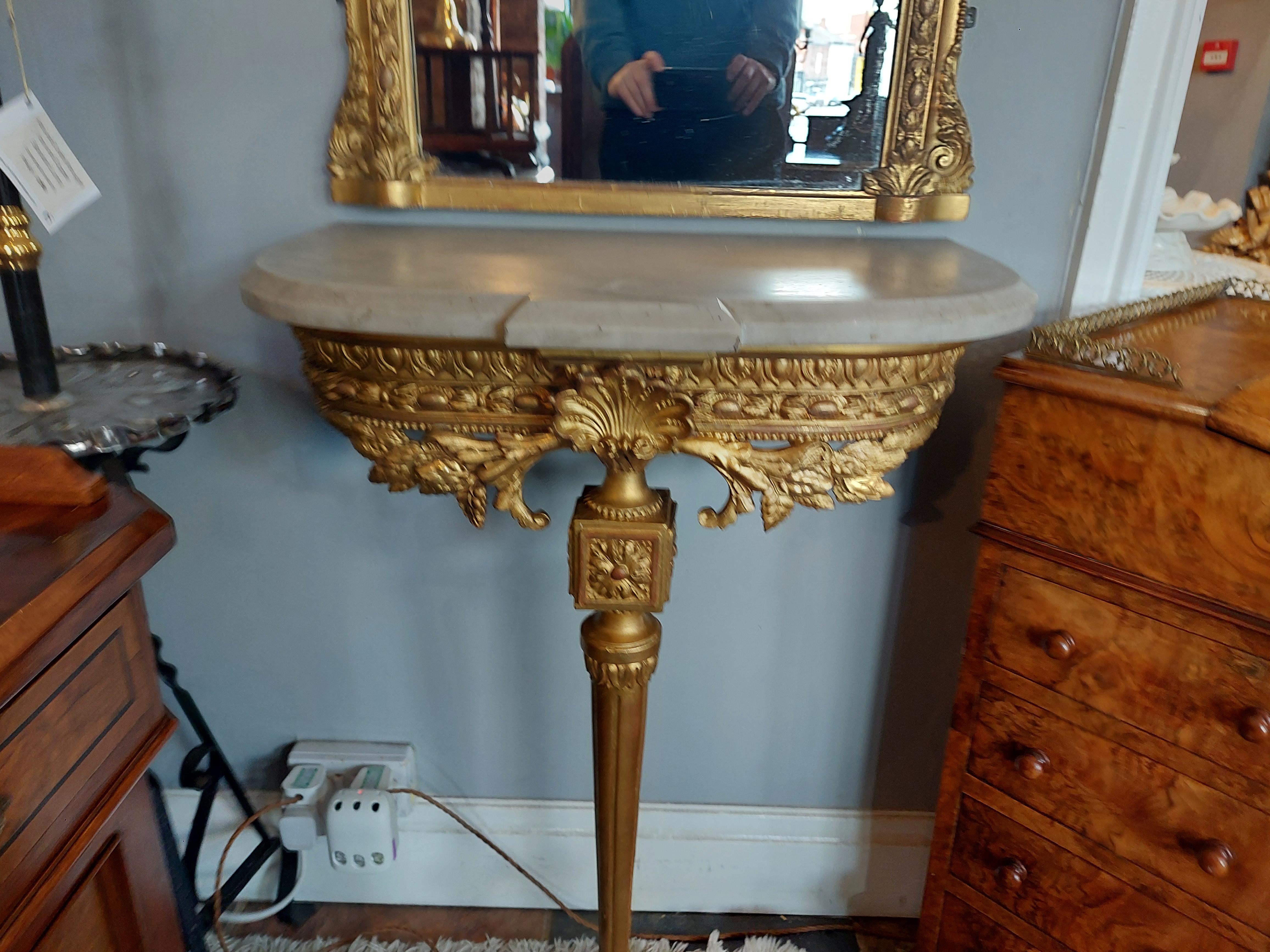 Victorian Giltwood Console and Mirror For Sale 1