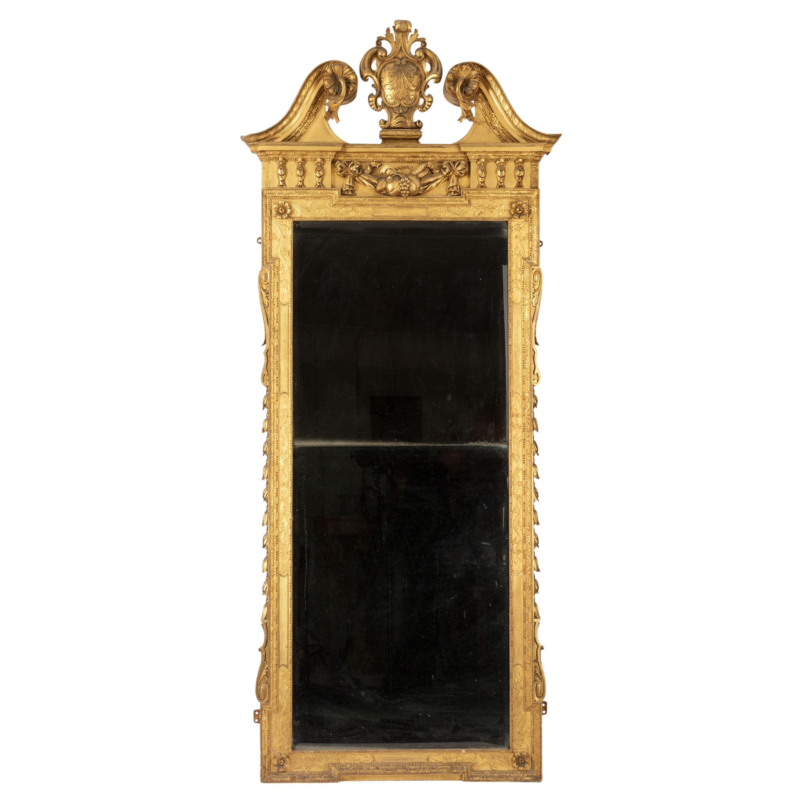 Miroir victorien en bois doré d'après un dessin de William Kent