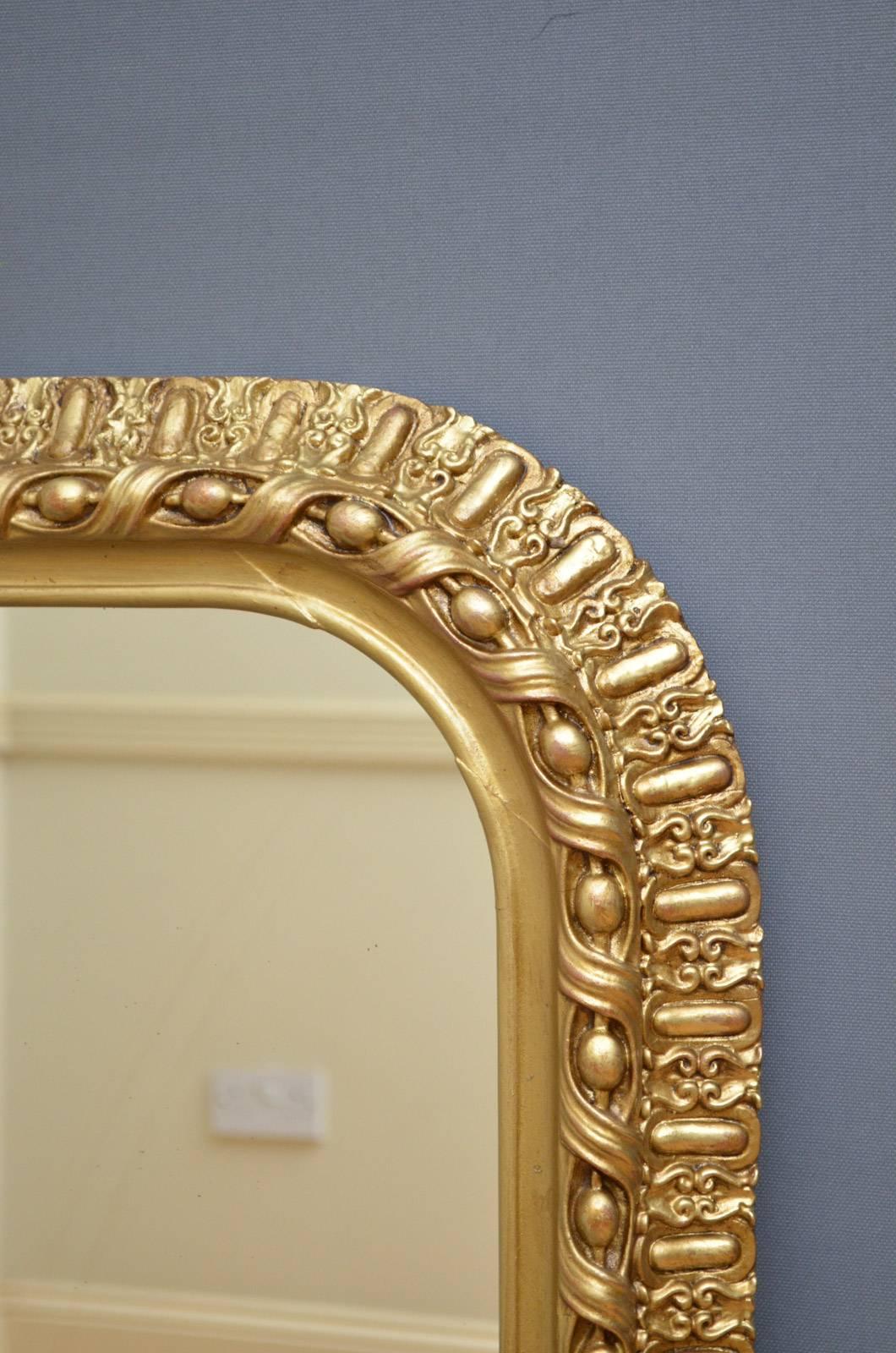 Victorian Giltwood Mirror In Excellent Condition In Whaley Bridge, GB