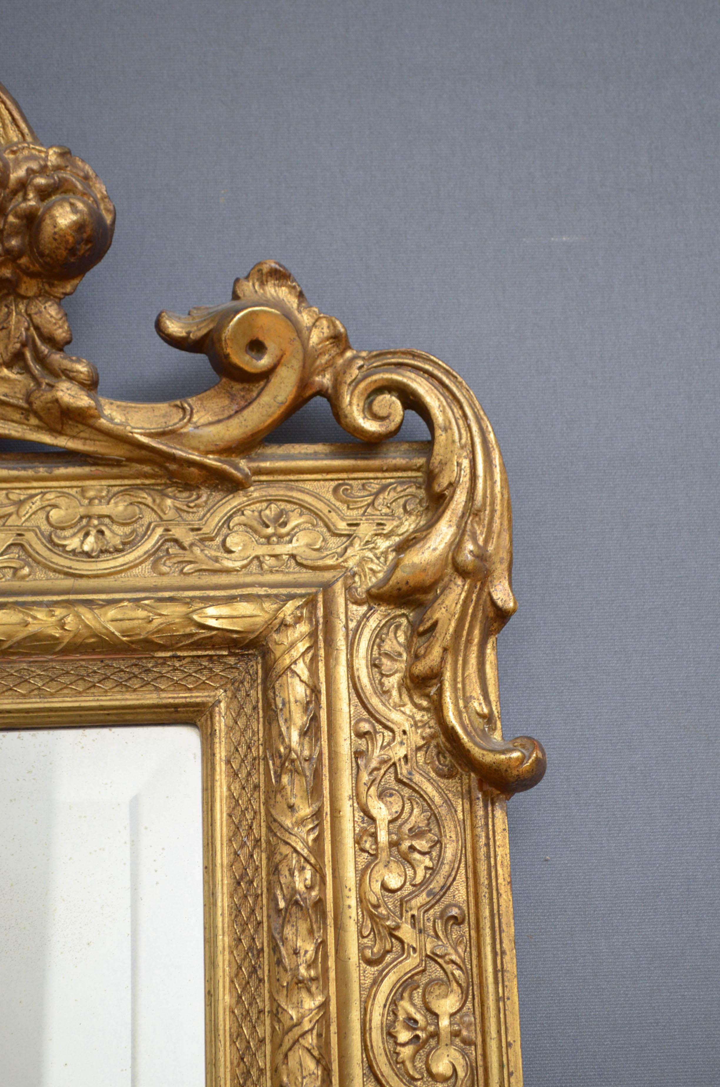 Viktorianischer Pfeilerspiegel aus vergoldetem Holz (Spätes 19. Jahrhundert) im Angebot