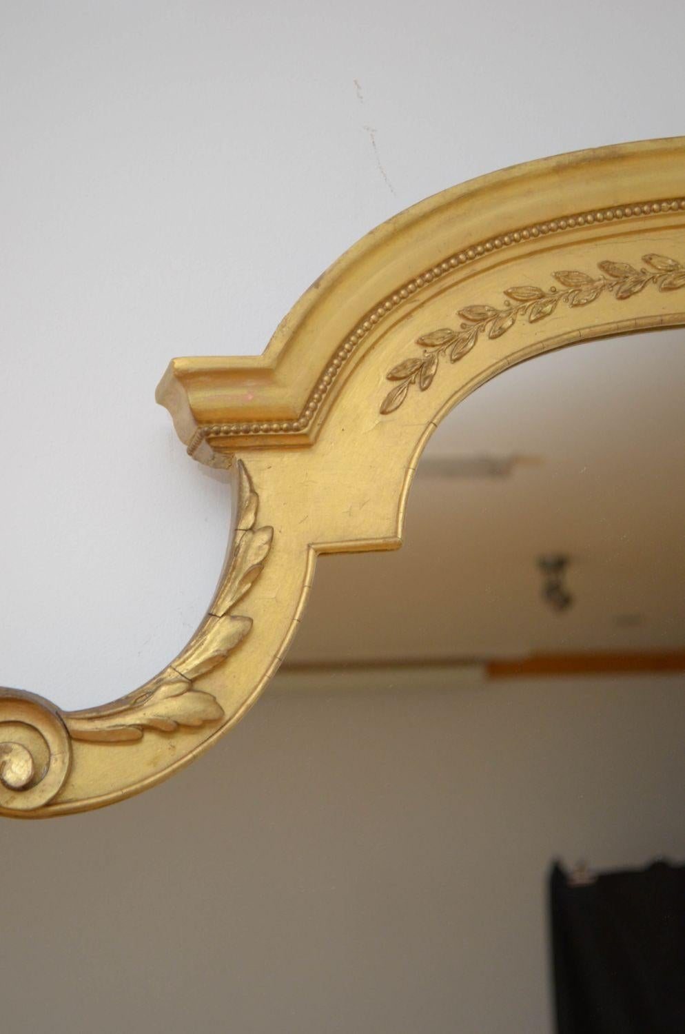 19th Century Victorian Giltwood Wall Mirror For Sale
