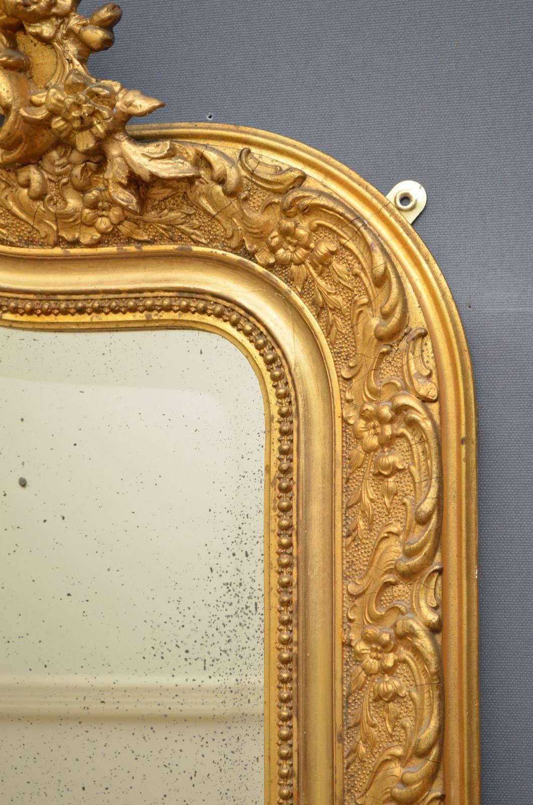 Victorian Giltwood Wall Mirror In Excellent Condition In Whaley Bridge, GB
