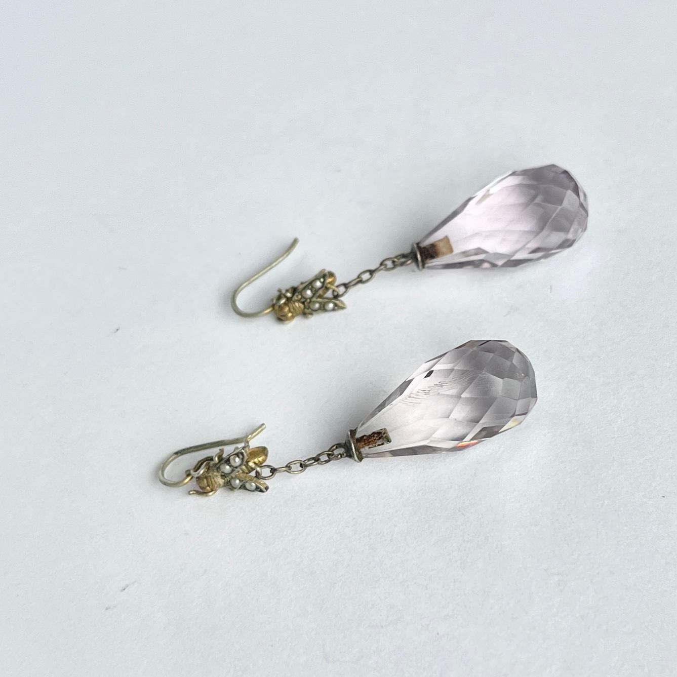 Victorian Glass and Seed Pearl 9 Carat Gold Fly Detail Earrings In Good Condition In Chipping Campden, GB