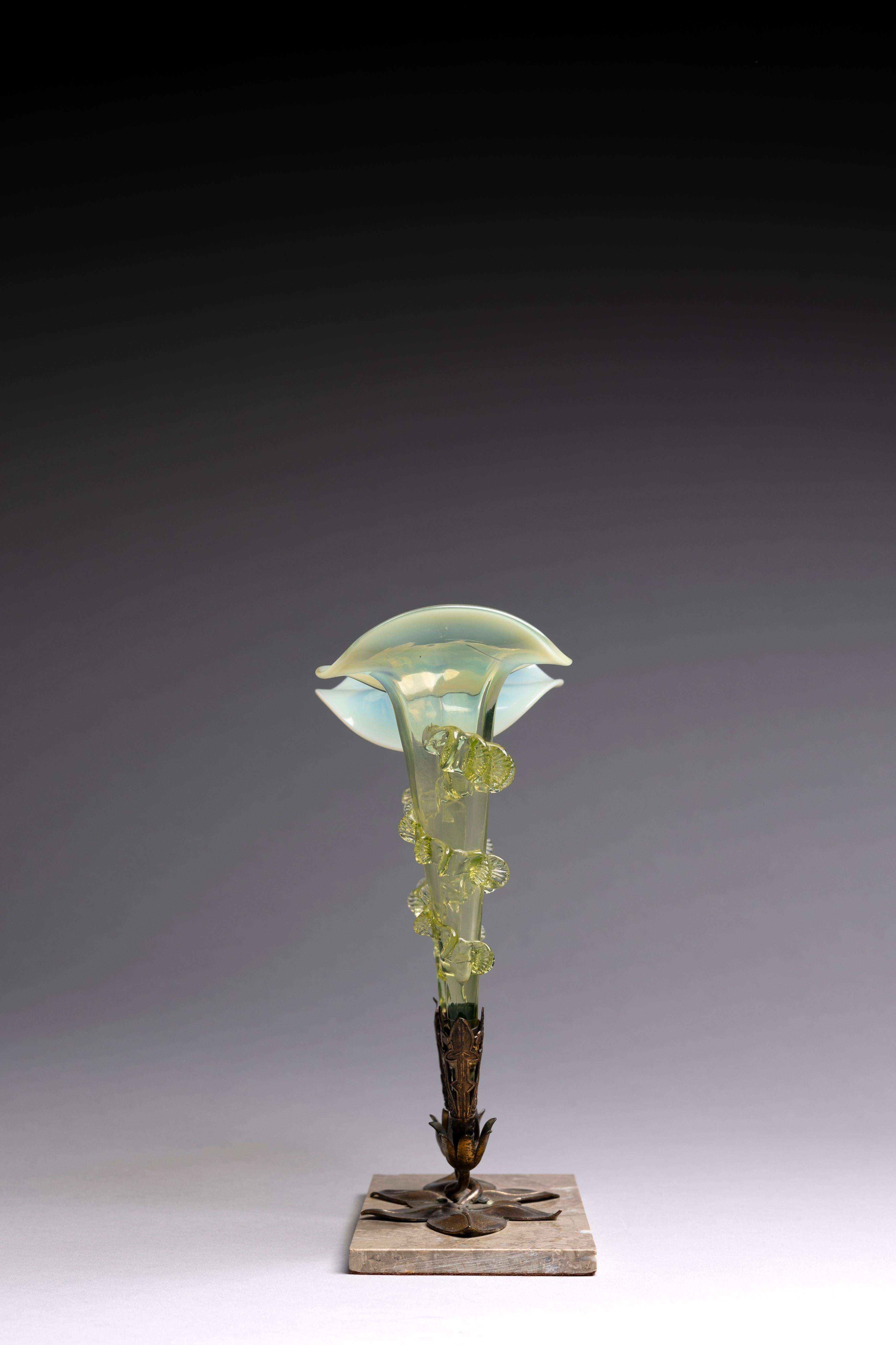 Jarrón victoriano de cristal Epergne Artes y manualidades en venta