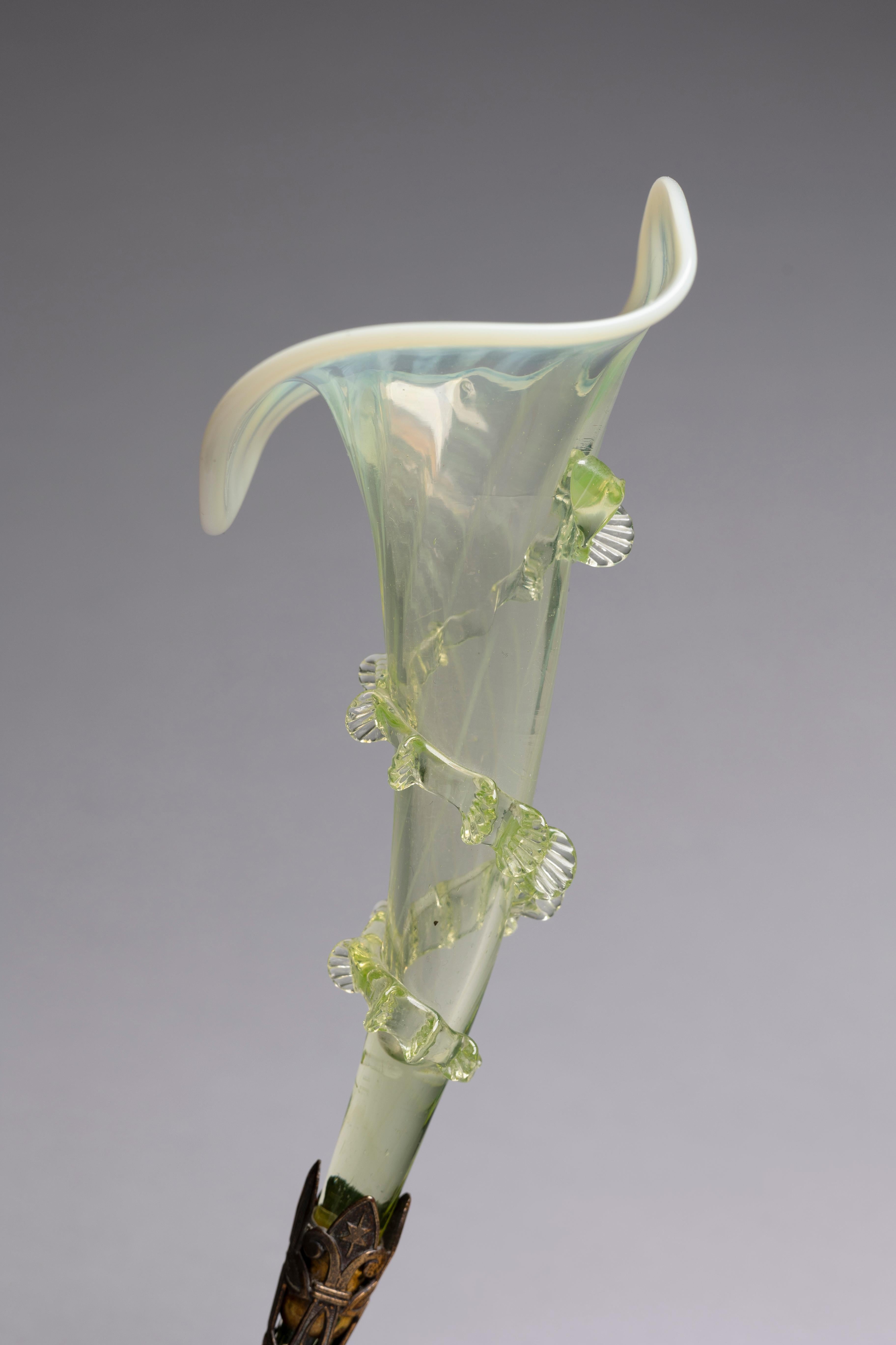 Jarrón victoriano de cristal Epergne en venta 2