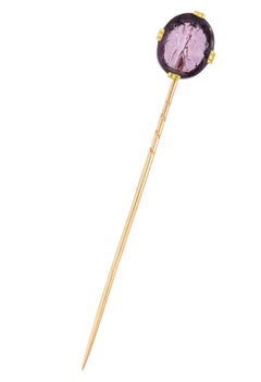 Victorian Glass Intaglio 18 Karat Two-Tone Gold Cherubic Stickpin