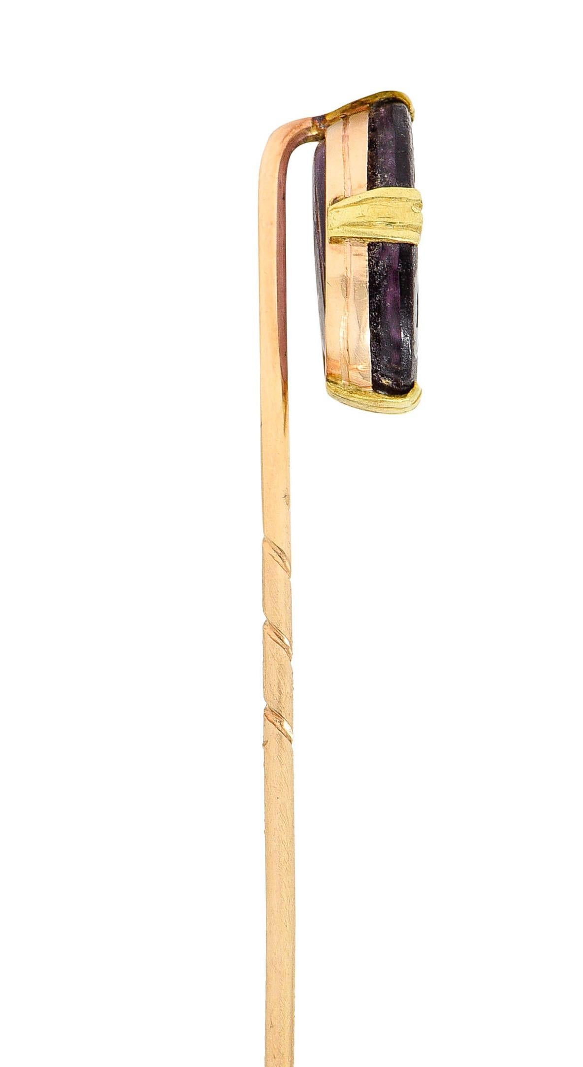 Victorien Épingle à cravate victorienne en forme de cerf-volant en or bicolore 18 carats avec intaille en verre en vente
