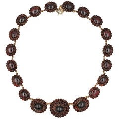 Victorian Glorious 115.0 Carat Garnet Cluster Necklace Gold Antique Victorian Glorious 115.0 Carat Garnet Cluster Necklace Gold