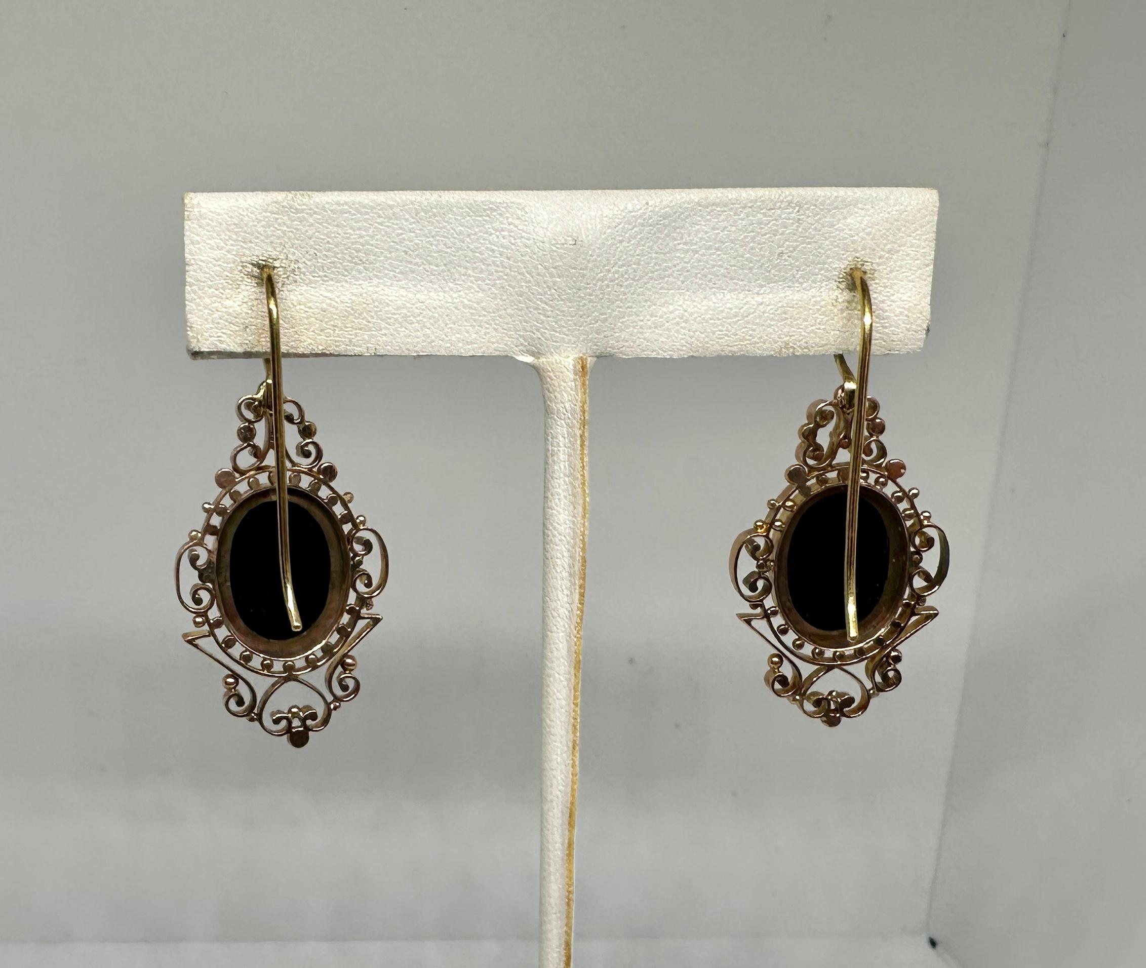 Pendientes Victorianos Diosa Mujer Camafeo Piedra Dura Oro Colgante Caída Circa 1870 en venta 6