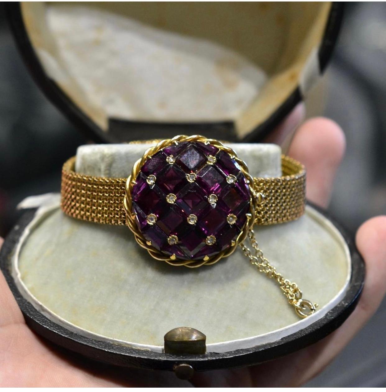 Victorian Gold Amethyst and Diamond Bracelet In Excellent Condition For Sale In Firenze, IT