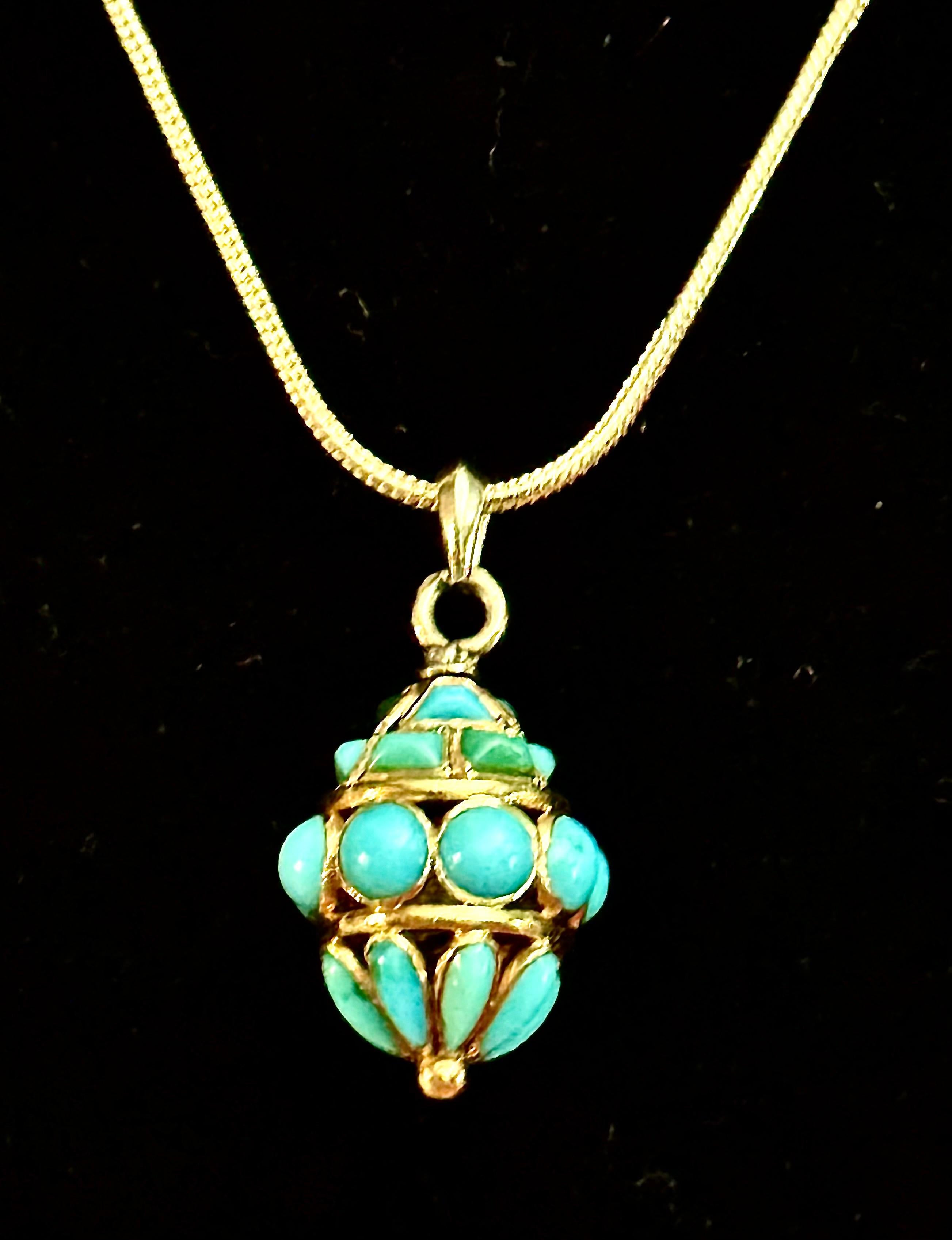 Taille mixte Pendentif victorien en or et turquoise en vente