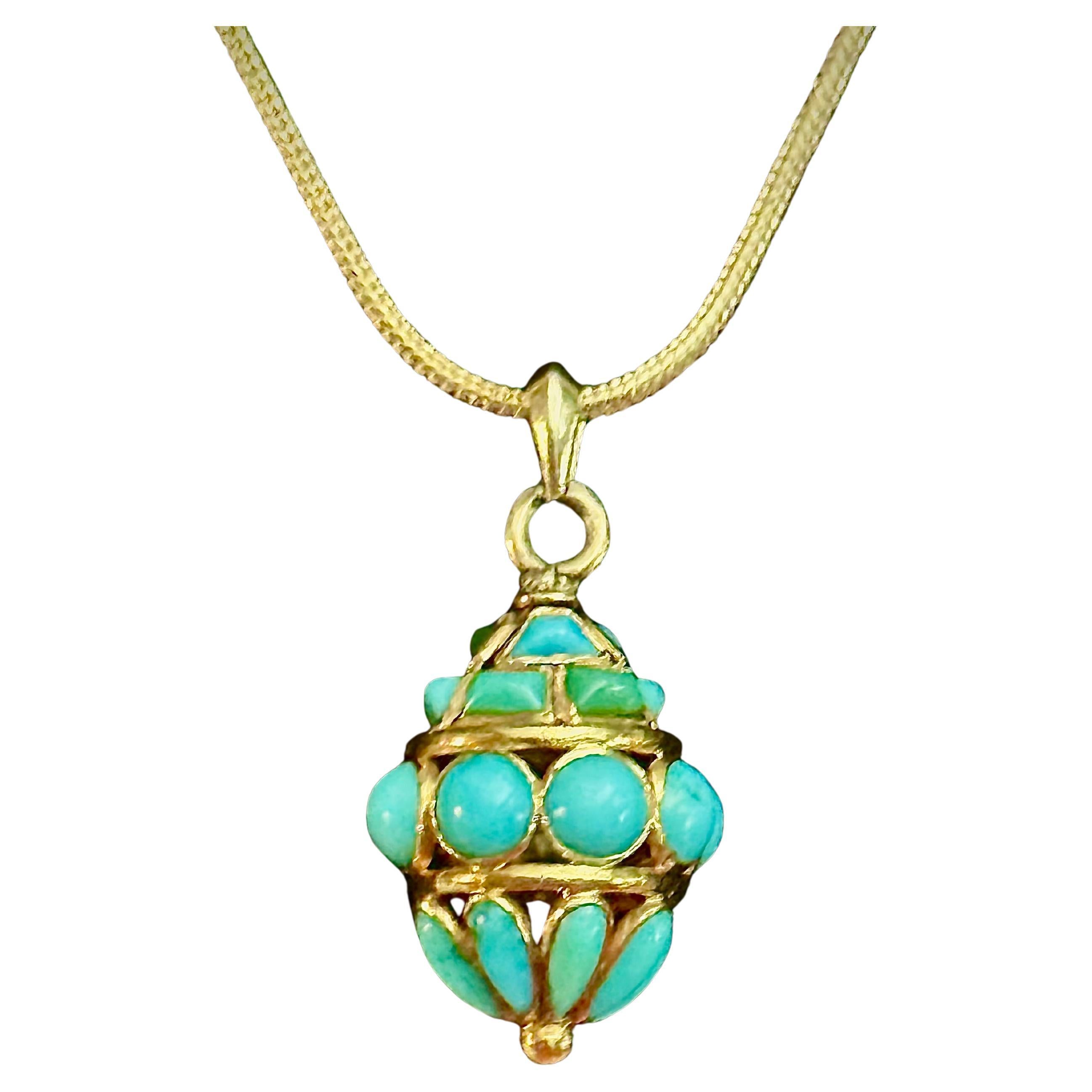 Pendentif victorien en or et turquoise en vente