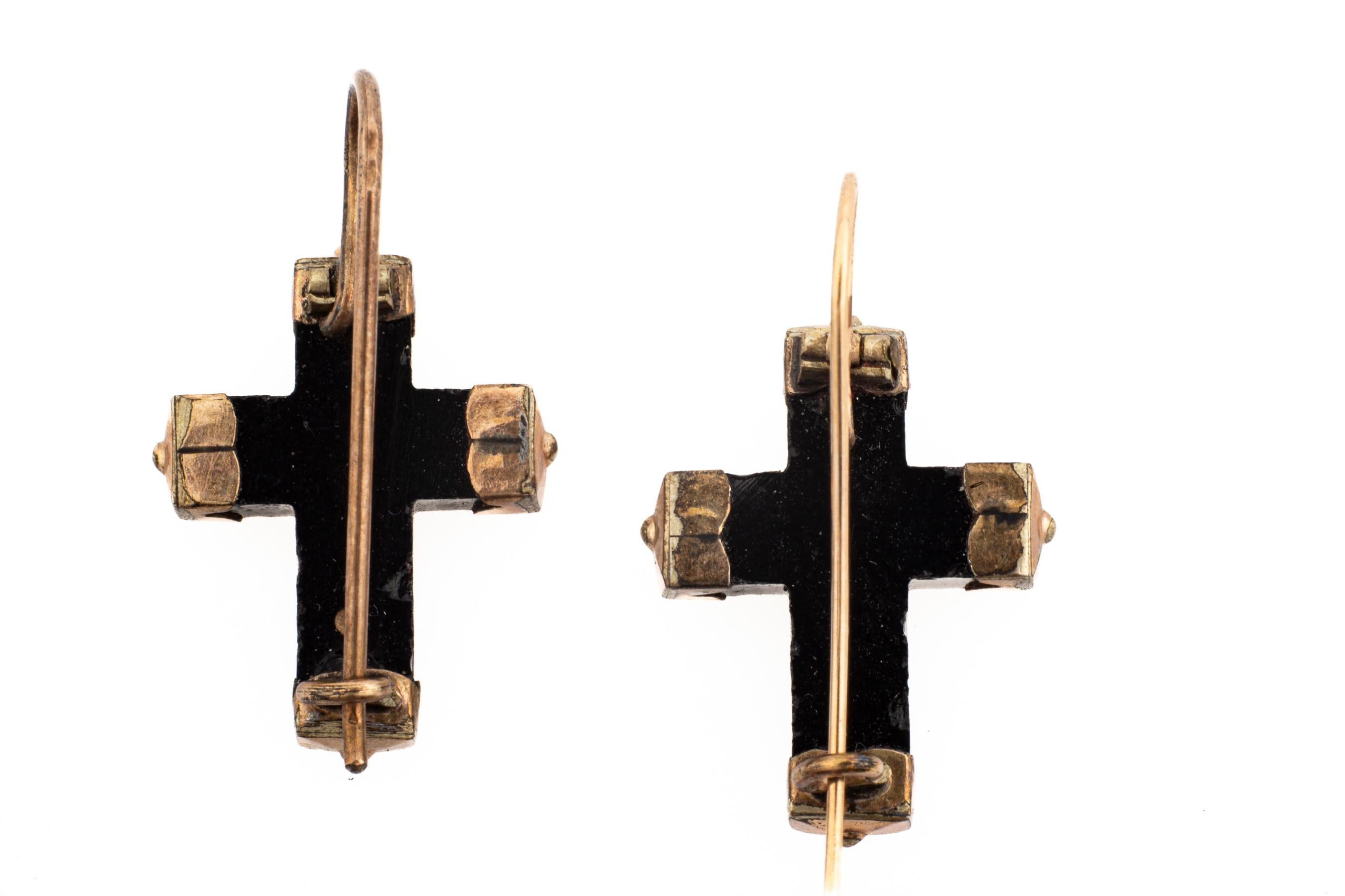 Vittoriano Orecchini vittoriani a croce in oro e getto di Whitby in vendita