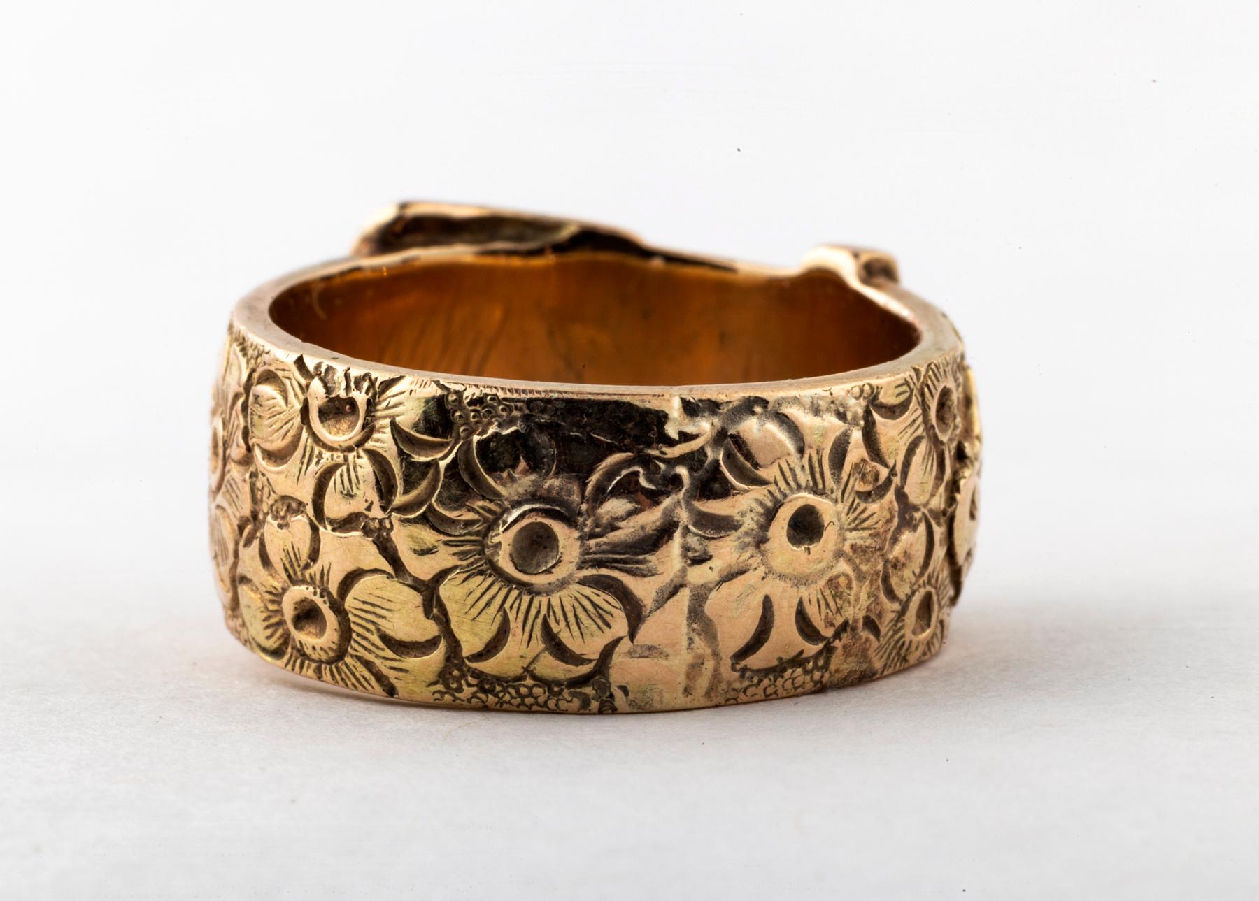 Victorian Gold Buckle Ring In Excellent Condition For Sale In Stamford, CT