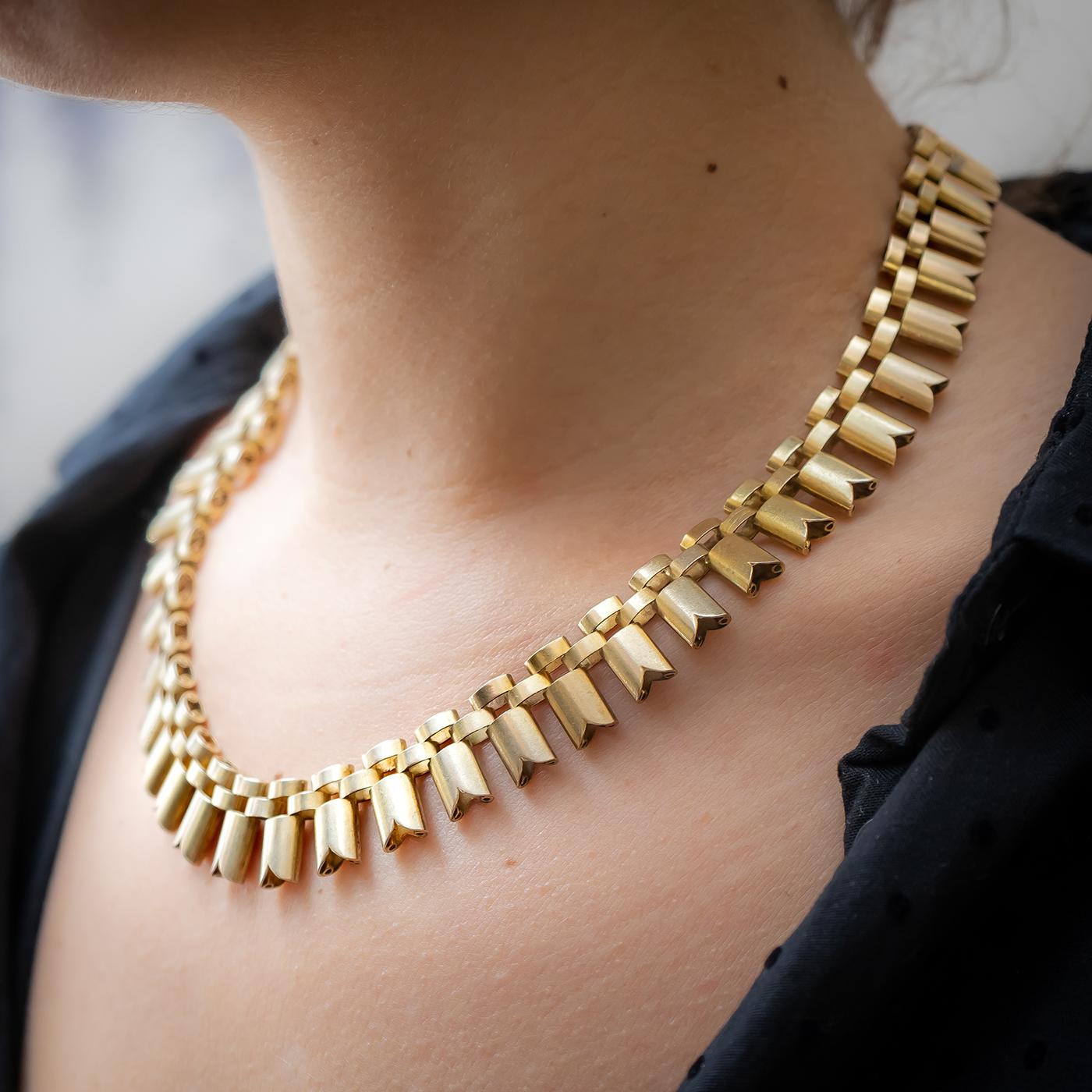 Victorian Gold Collar Necklace, circa 