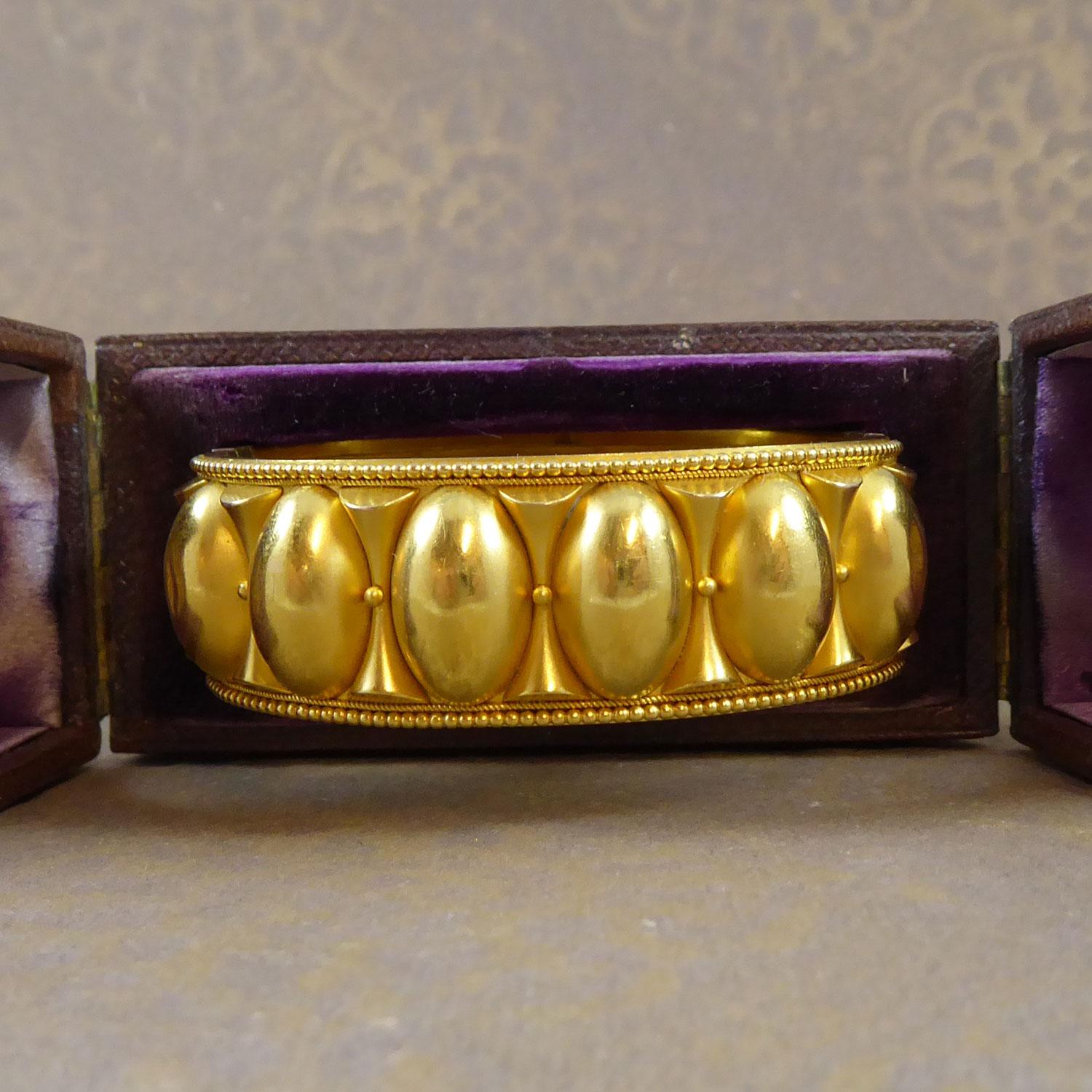 Victorian Gold Cuff Bangle, Yellow Gold, circa 1880s In Good Condition In Yorkshire, West Yorkshire
