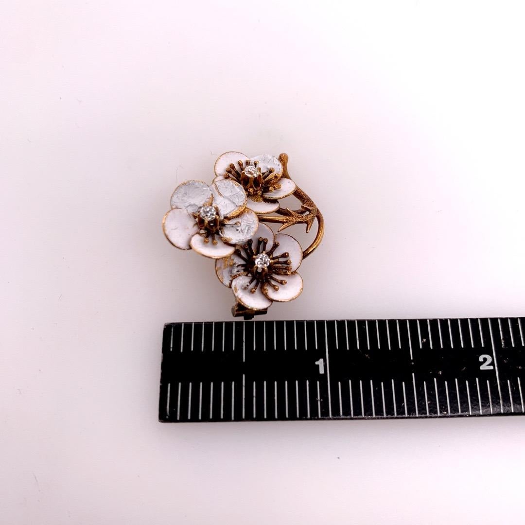 Victorian Gold Enamel Flower Brooche 0.12 Carat Natural Euro Diamond, circa 1920 In Good Condition For Sale In Los Angeles, CA