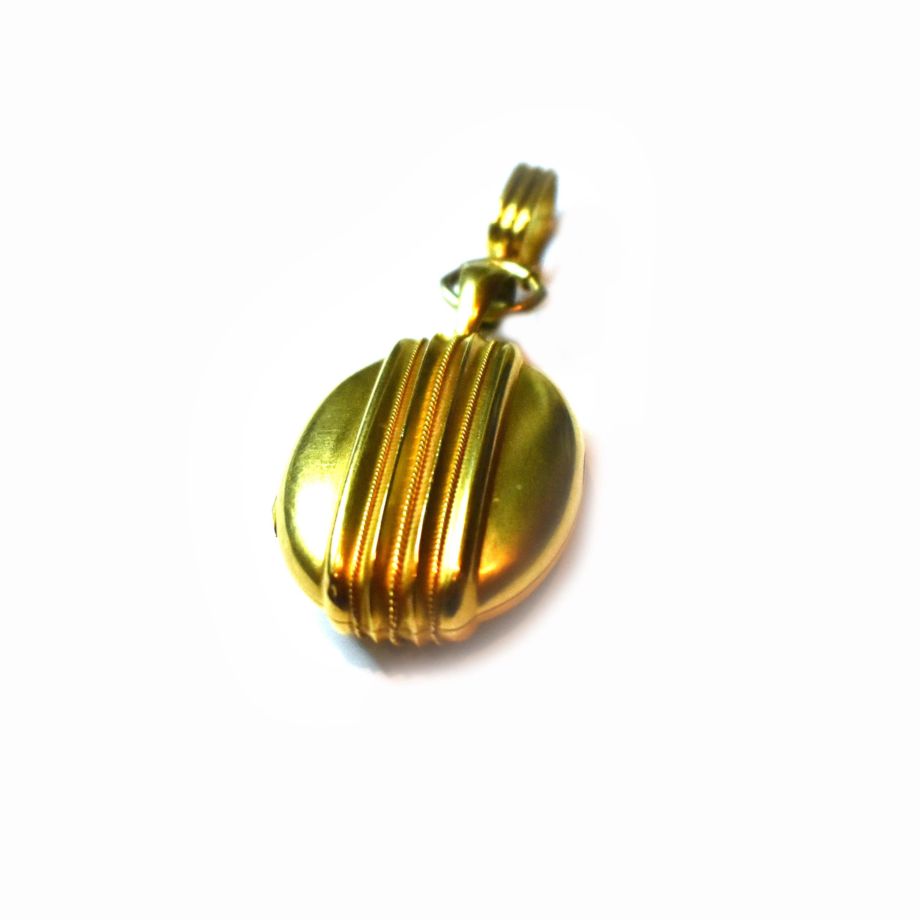 Etruscan Revival Victorian Gold Etruscan Style Locket, circa 1875 For Sale