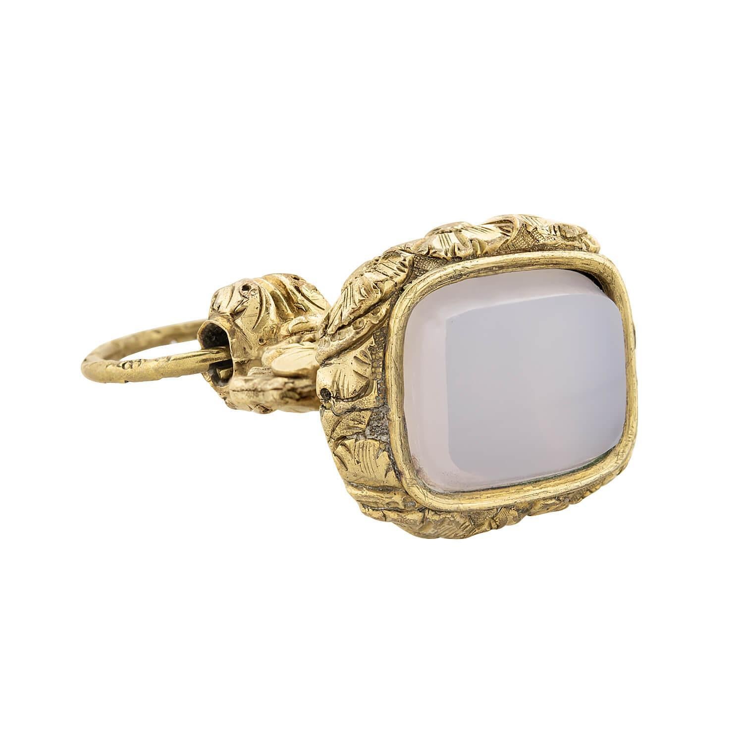 Une fob est un ornement ou un sceau qui pend au ruban ou à la chaîne d'une montre de poche. Son but est de décorer ou d'ajouter du poids à la chaîne de montre elle-même, ce qui permet de retirer plus facilement la montre d'une poche.

Magnifique